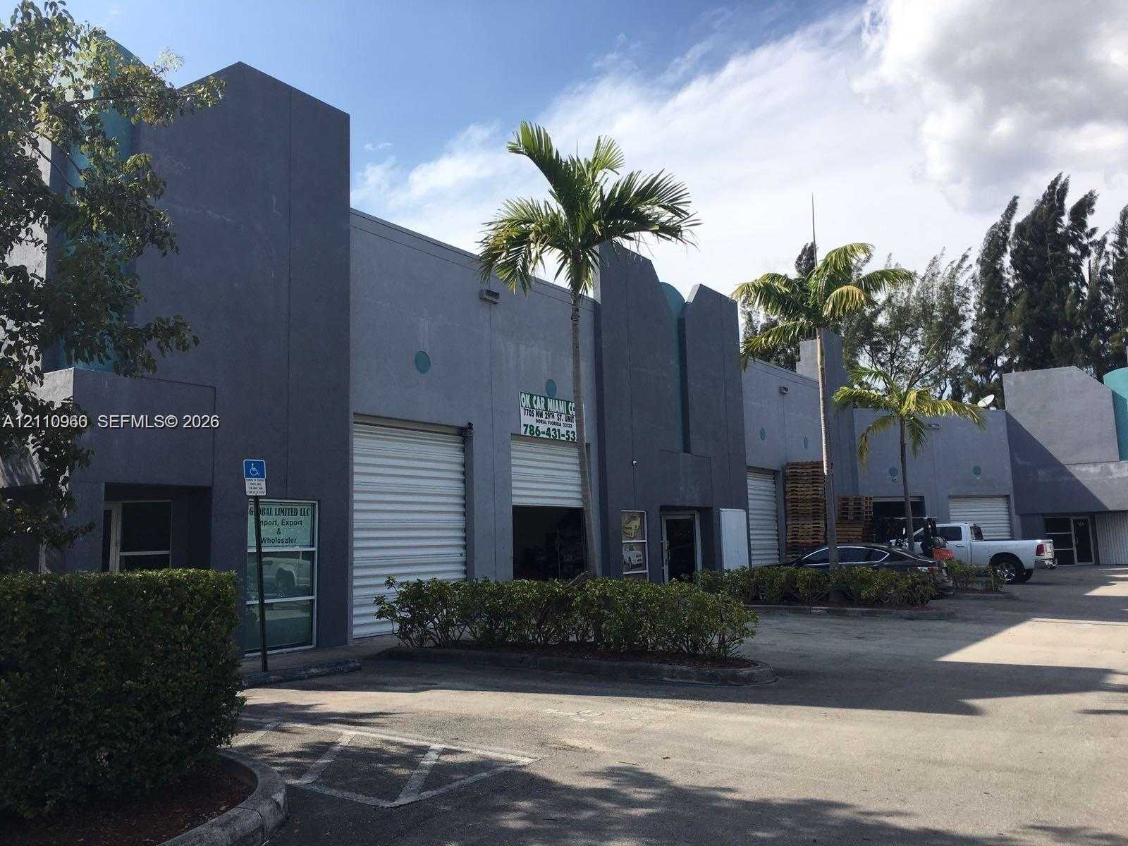 7705 NW 29th St  APT 104 Doral Florida United States, for Lease, commercial, Roberto Villasmil, Interinvestments Realty, Inc.