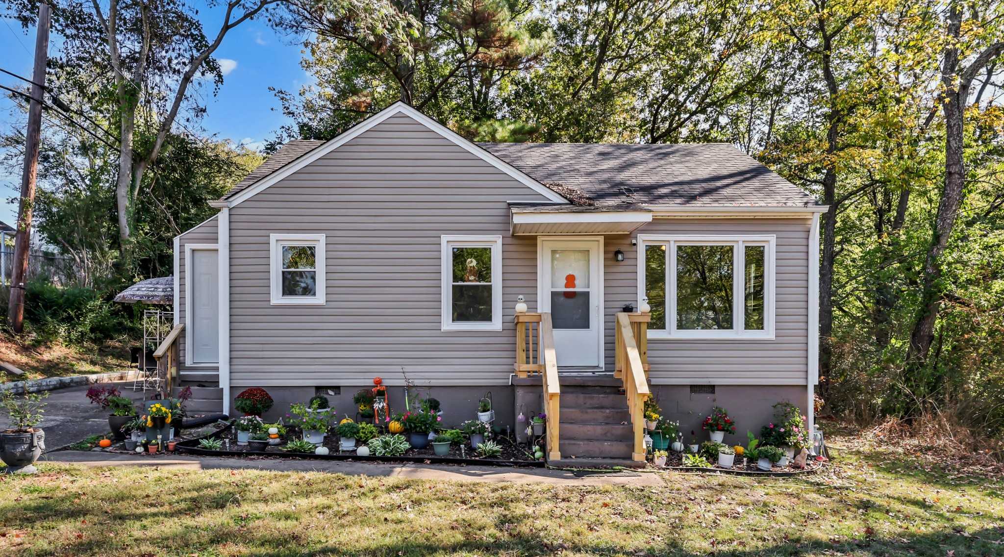1005 Swift Dr Clarksville Tennessee United States, for Sale, residential, Rebekah  Sprabary, Sweet Home Realty & Property Management