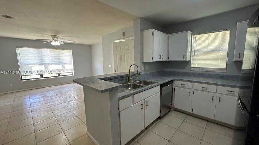 4025 NW 87th Ave  APT 4025 Sunrise Florida United States, for Rent, residential,  , Phoenix Realtors LLC