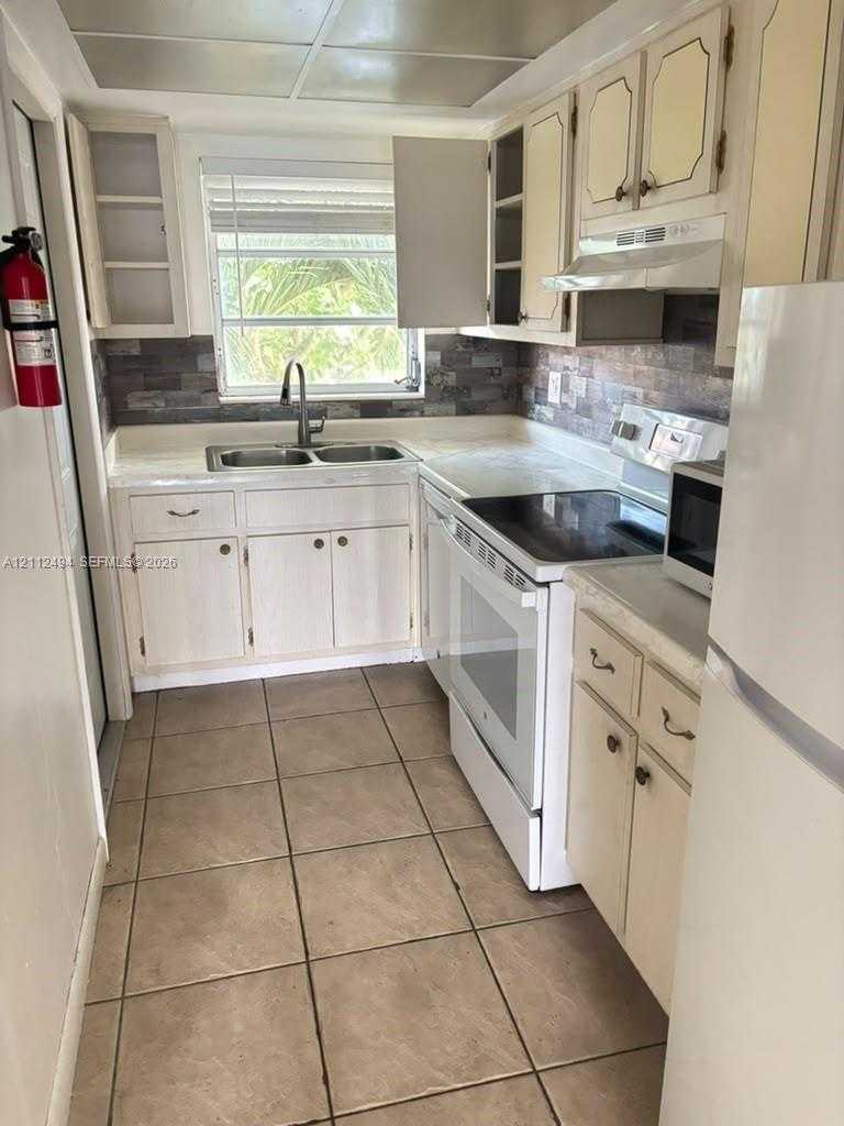 7364 SW 82nd St  APT E207 Miami Florida United States, for Rent, residential, Sandra Benkahla, The 305 Agency