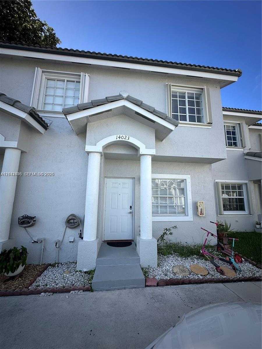 14023 SW 120th Ct  APT 2-19 Miami Florida United States, for Rent, residential, Sandra Benkahla, The 305 Agency