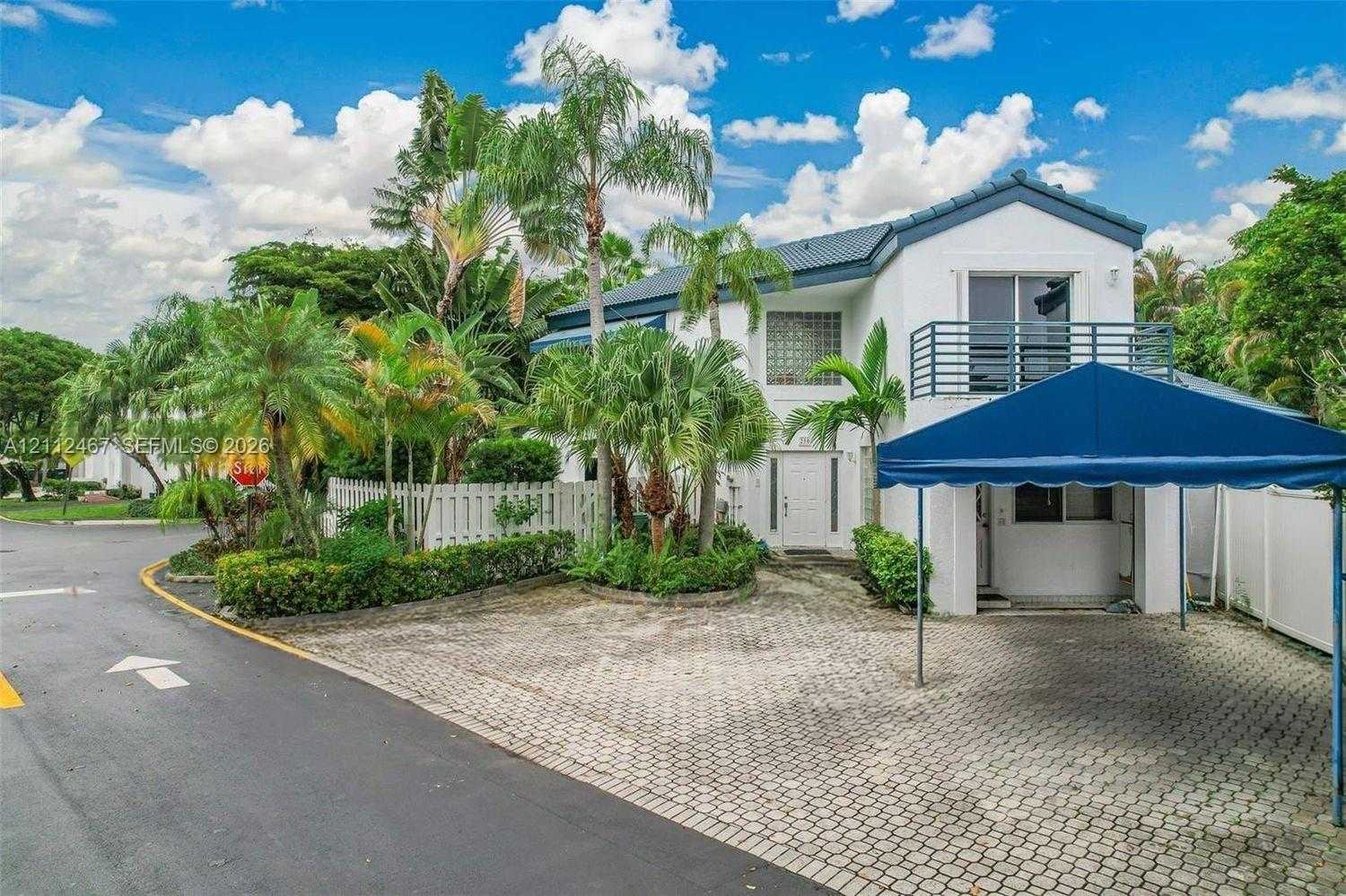 250 NE 212th St Miami Florida United States, for Rent, residential, Sandra Benkahla, The 305 Agency
