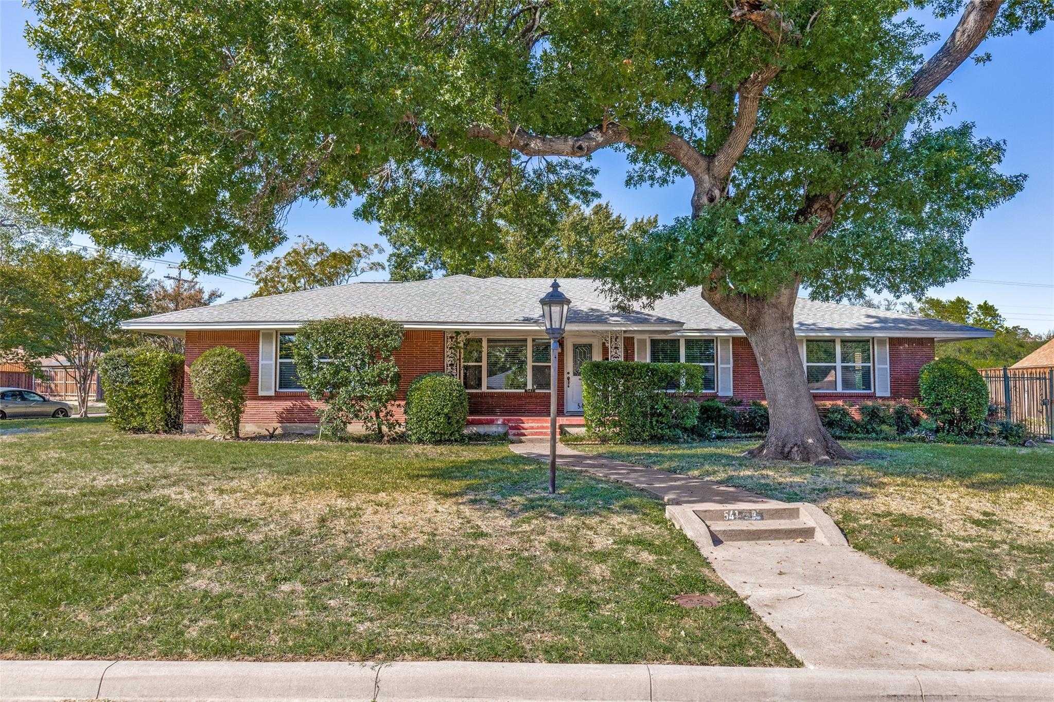 541 Woolsey Drive Dallas Texas United States, for Sale, residential, Joyce Kelly, Hummingbird Realty