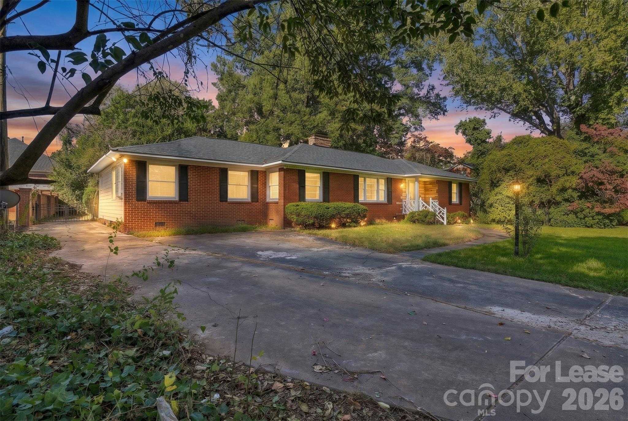 618 Shelton Street Charlotte North Carolina United States, for Rent, residential, Kristen Haynes, New Home Buyers Brokers / Realty Pros