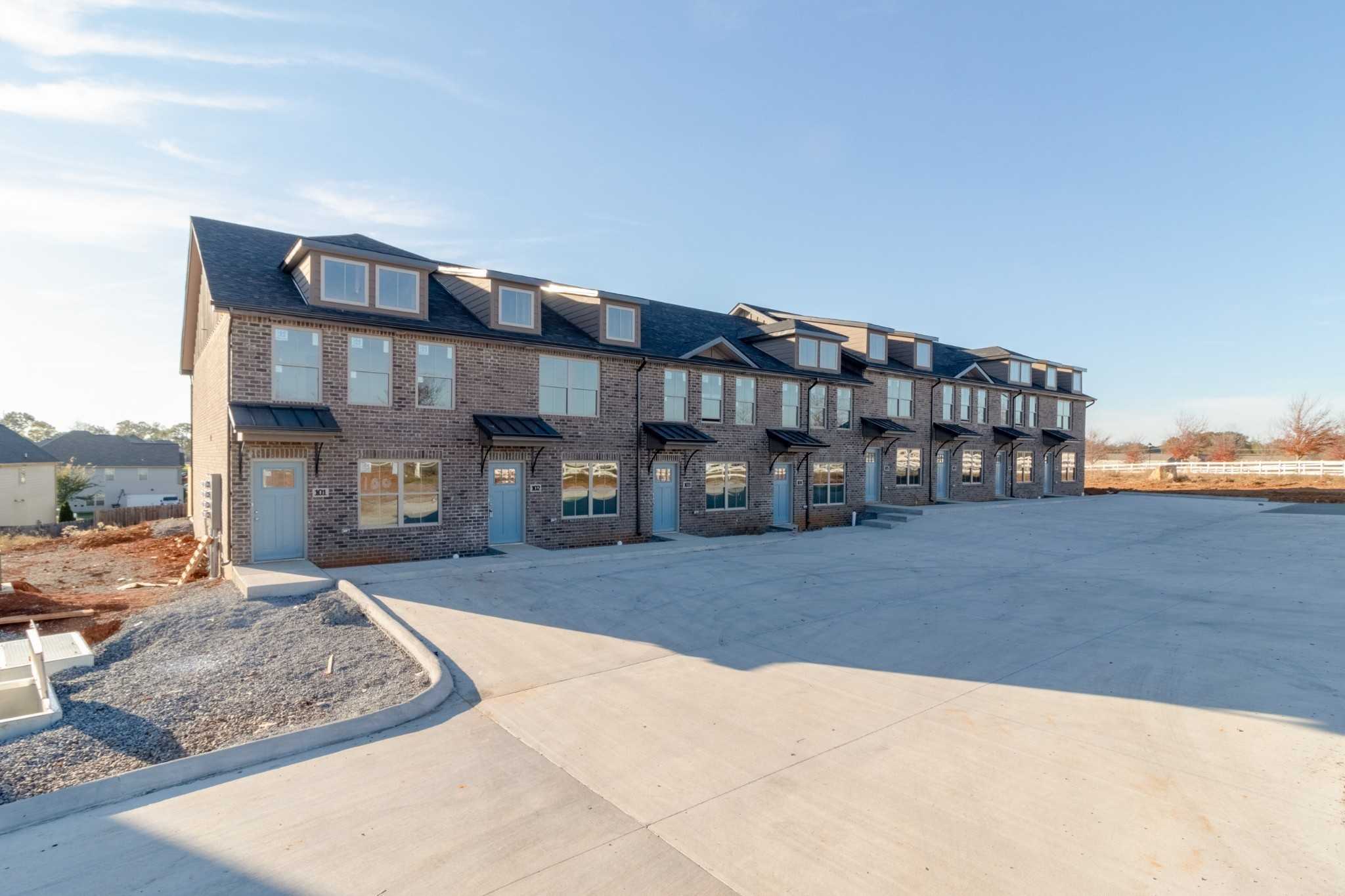1000 Henry Place Blvd  APT 506 Clarksville Tennessee United States, for Rent, residential, Rebekah  Sprabary, Sweet Home Realty & Property Management