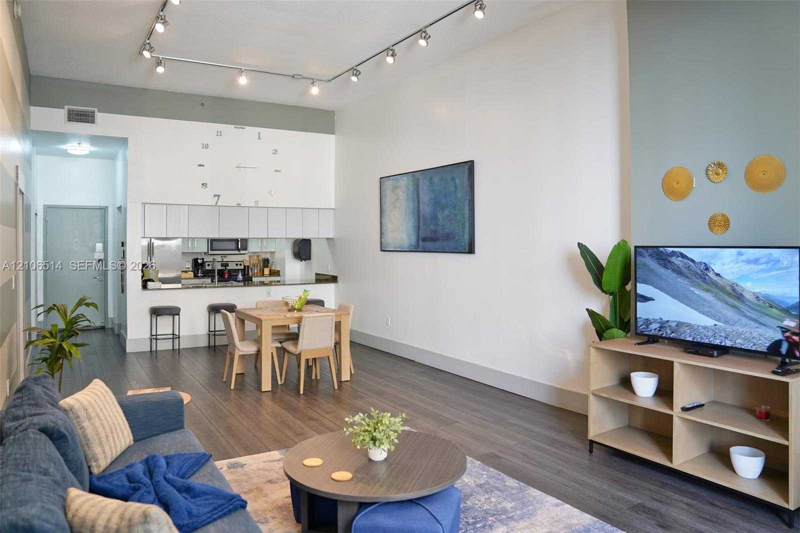 1200 Brickell Bay Dr  APT 1406 Miami Florida United States, for Sale, residential,  , Incom Office Demo
