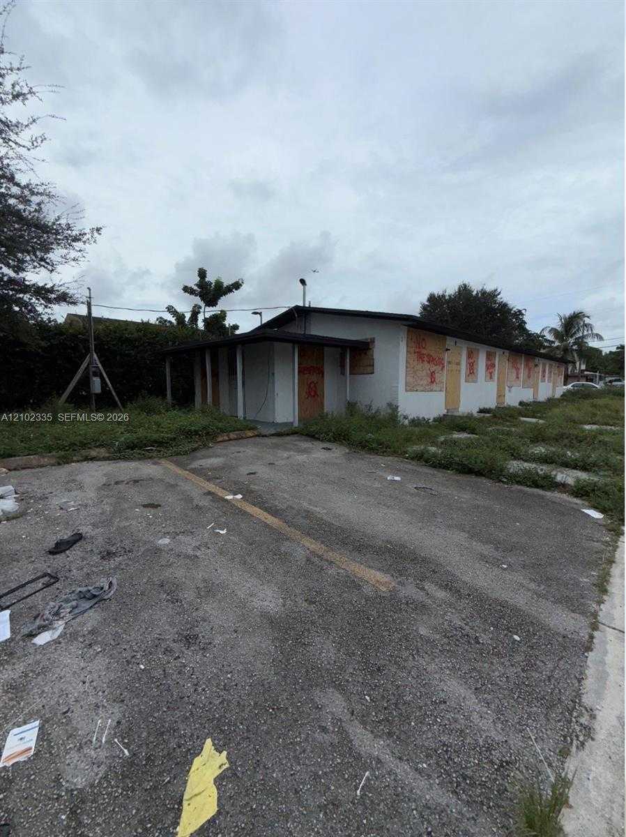 3745 NW 22nd Ct Miami Florida United States, for Sale, residential, Sophia Roy, Incom New Demo Office