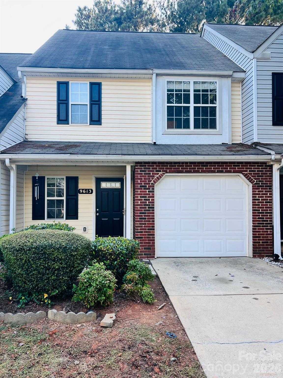 9613 Jack Russell Court Charlotte North Carolina United States, for Sale, residential, William (Will) Owens , South Charlotte Properties