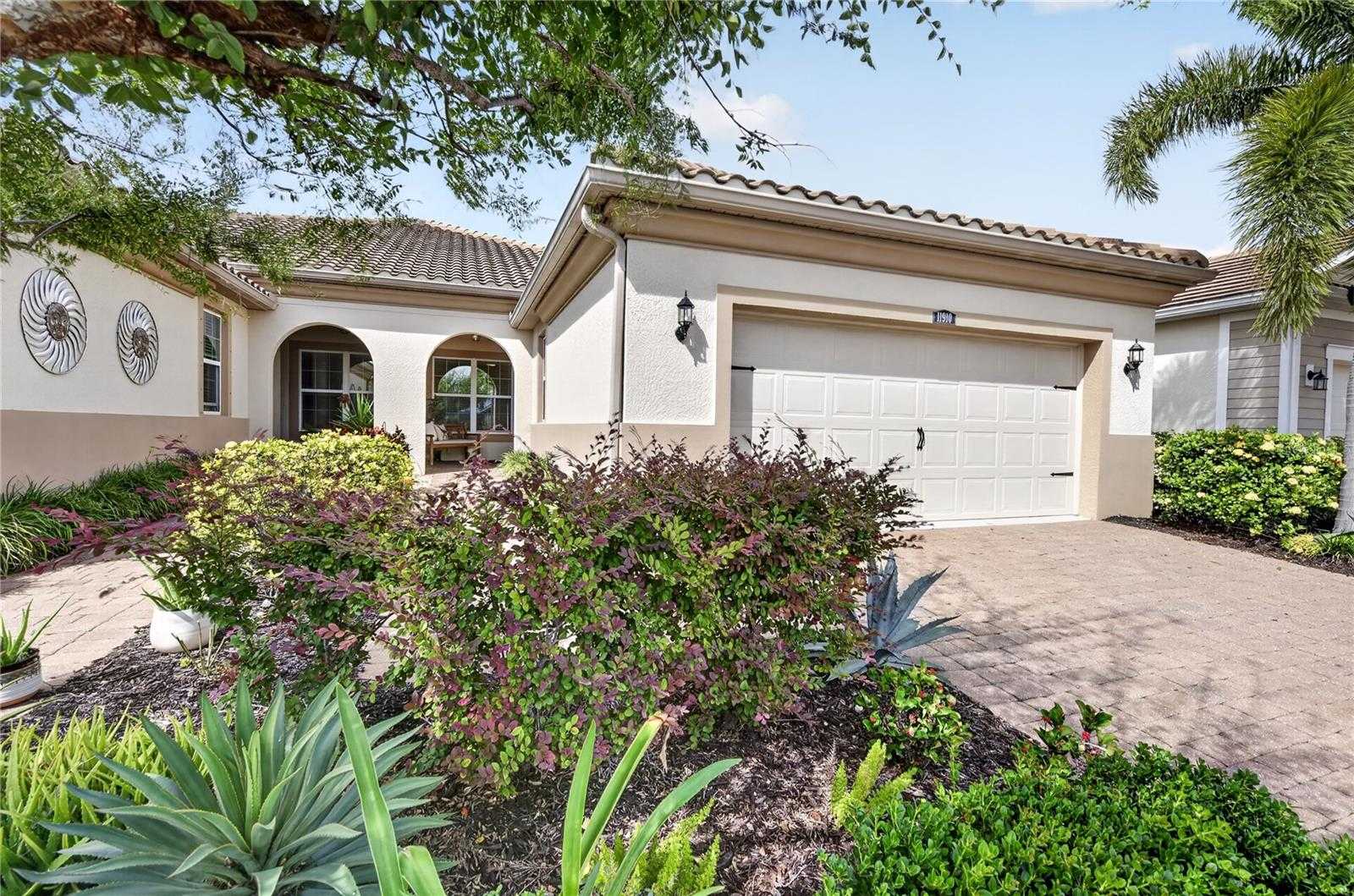 11910 TAPESTRY LANE Venice Florida United States, for Sale, residential, Demo Agent, InCom Real Estate - New Demo Office