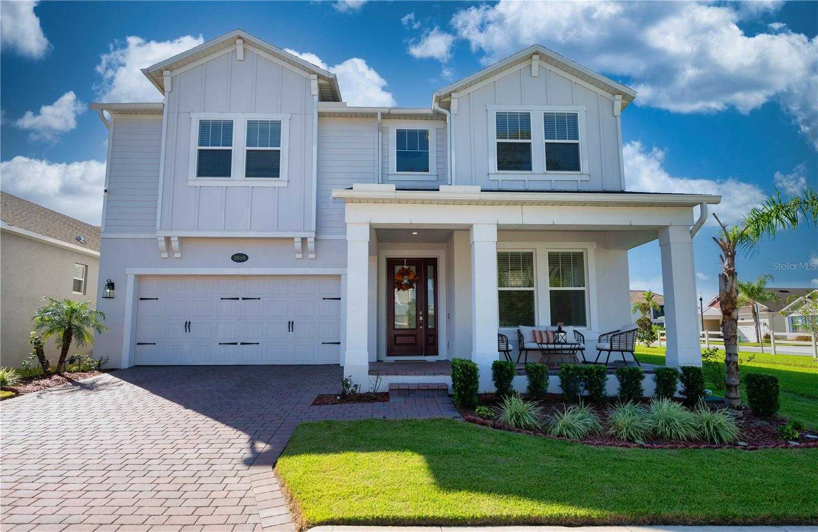 2010 BOSS HEWETT STREET Oakland Florida United States, for Sale, residential, Zaira Mejia, Spaces & Styles Group