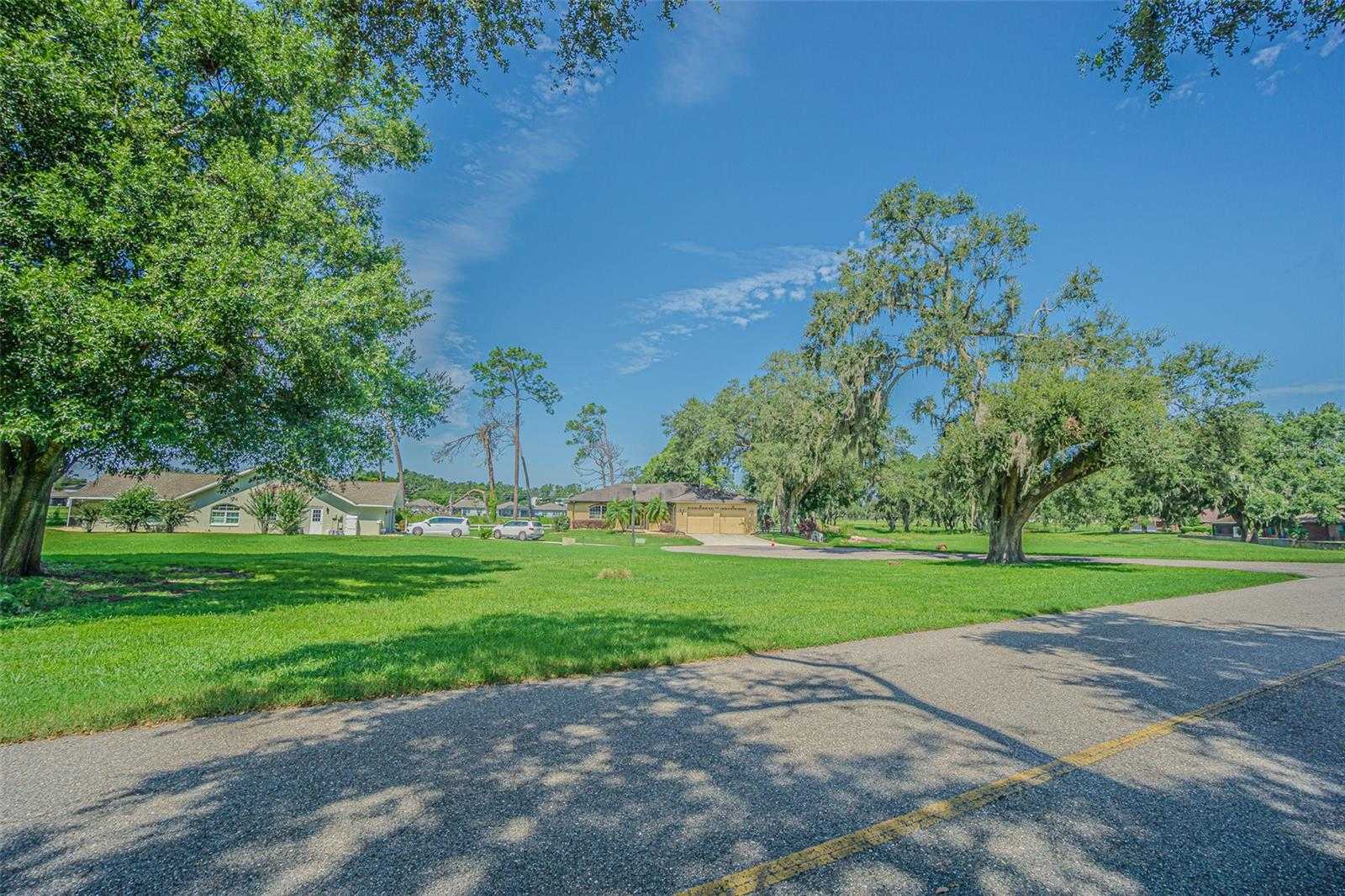 BRENTWOOD DRIVE Zephyrhills Florida United States, for Sale, commercial, Sunny Sidhu, RE/MAX Premier Group