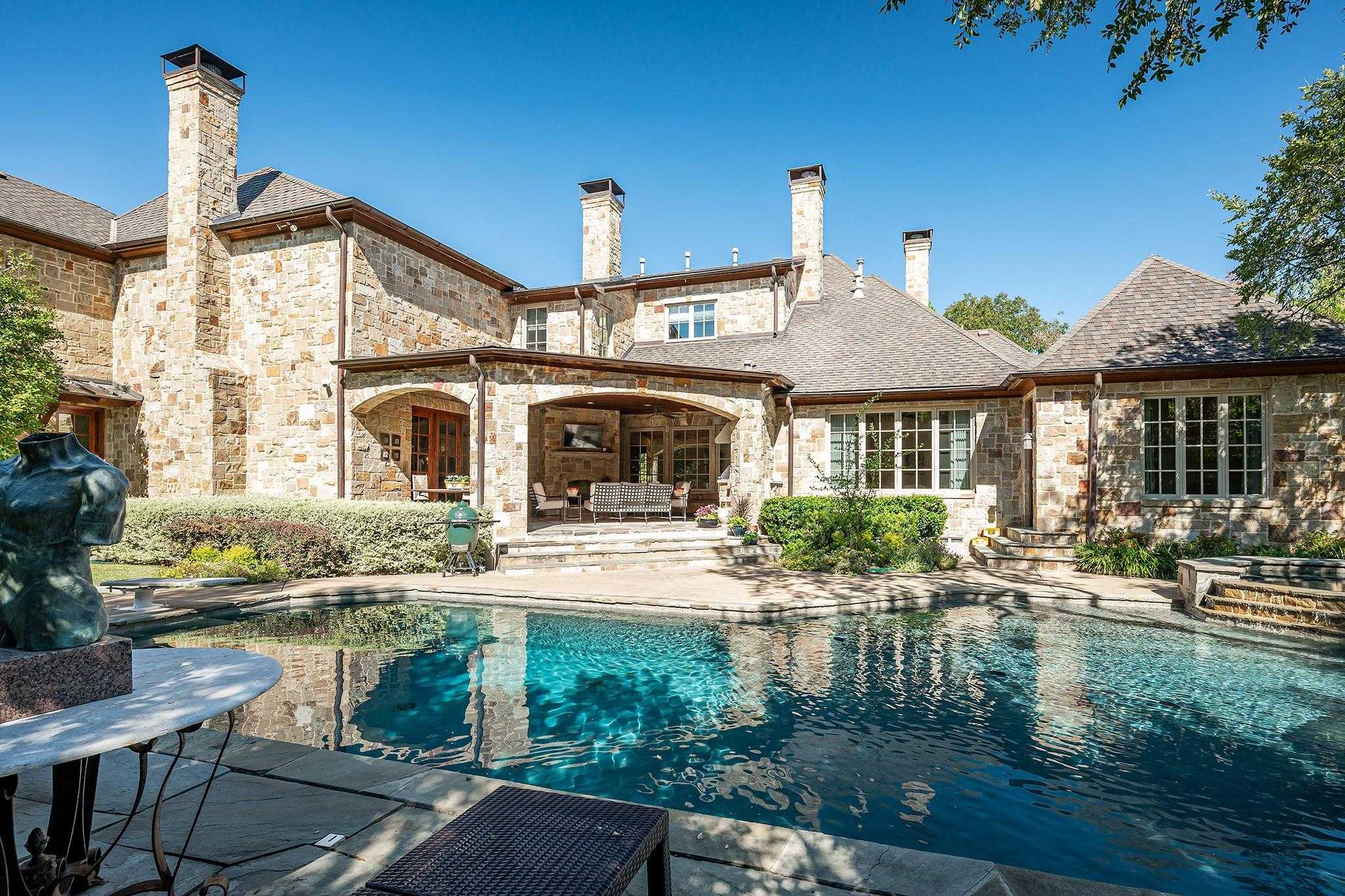 5222 Stonegate Road Dallas Texas United States, for Sale, residential, Joyce Kelly, Hummingbird Realty