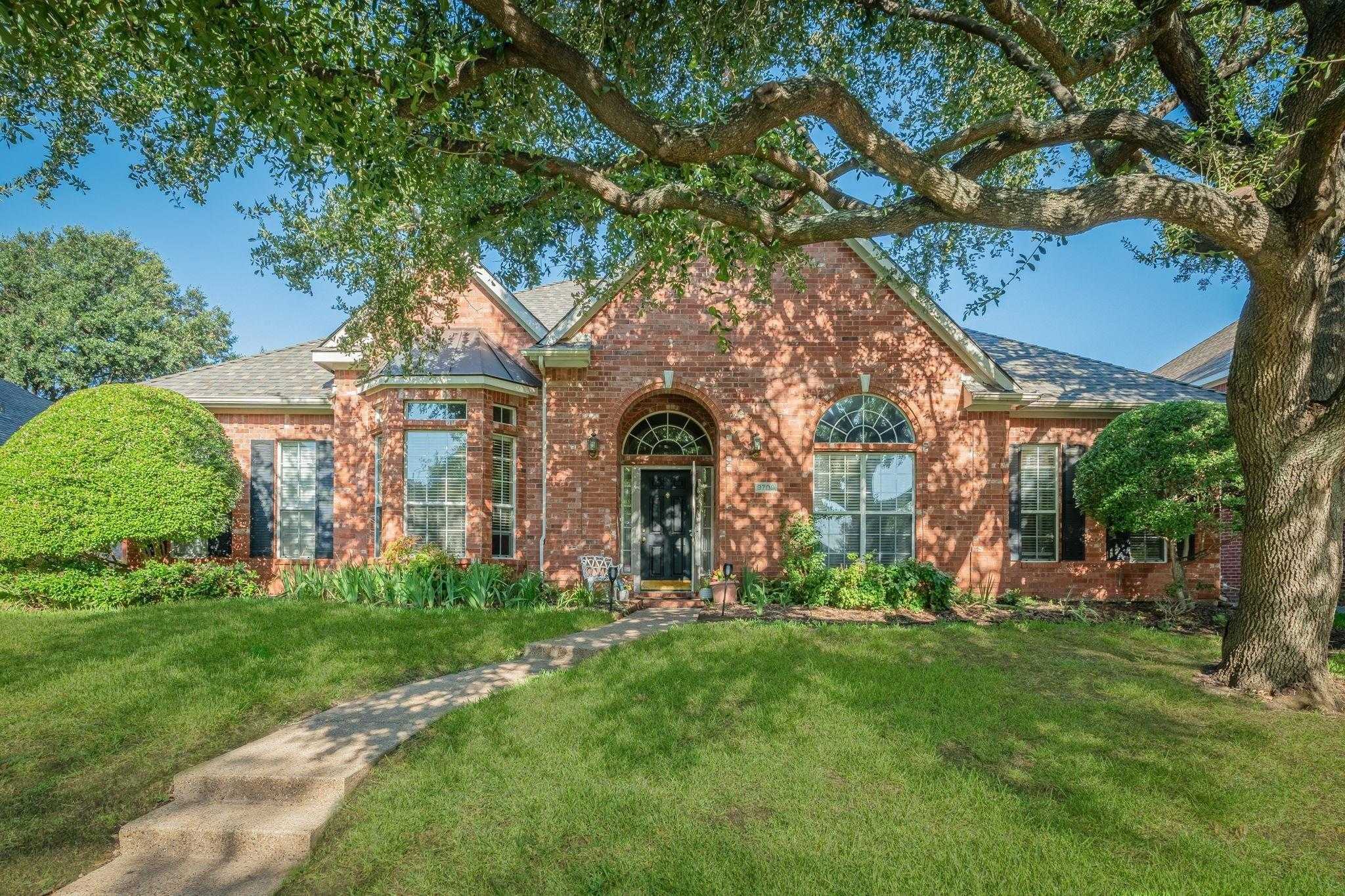 9709 Southern Hills Drive Plano Texas United States, for Sale, residential, Joyce Kelly, Hummingbird Realty