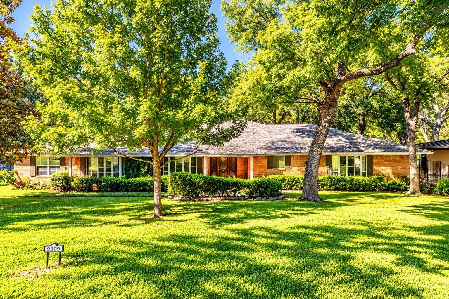 9309 Vinewood Drive Dallas Texas United States, for Sale, residential, Joyce Kelly, Hummingbird Realty
