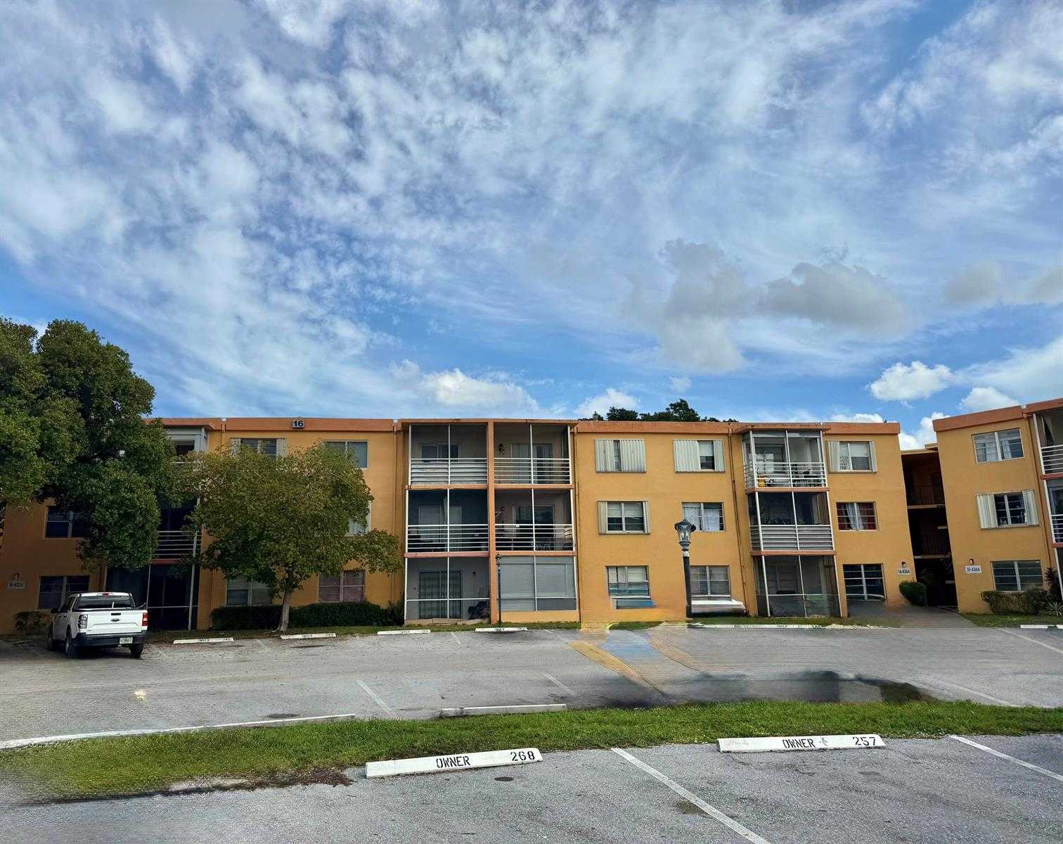 4364 NW 9th Avenue APT 16-1d Pompano Beach Florida United States, for Rent, residential,  , D'Lux Real Estate Services, LLC