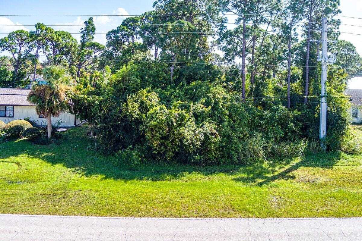 958 SW California Boulevard Port St. Lucie Florida United States, for Sale, commercial, Jane Smith, InCom Demo Office