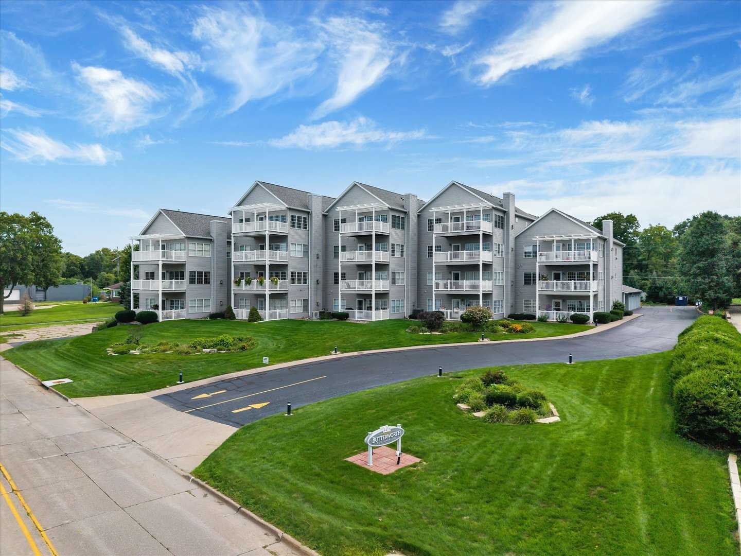 4412 River Drive APT 402 Moline Illinois United States, for Sale, residential,  , InCom Real Estate - New Demo Office
