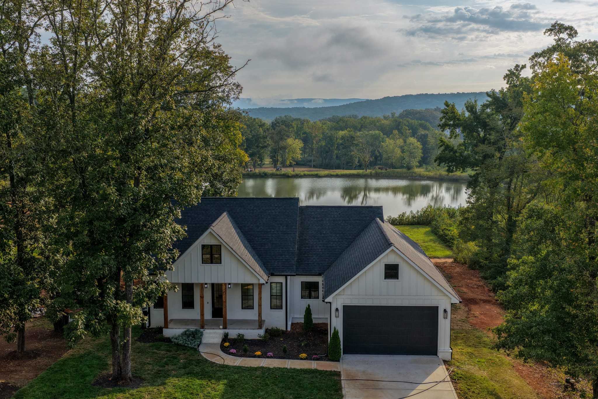 201 Clubhouse Drive Jasper Tennessee United States, for Sale, residential, Demo Agent, InCom Real Estate - New Demo Office