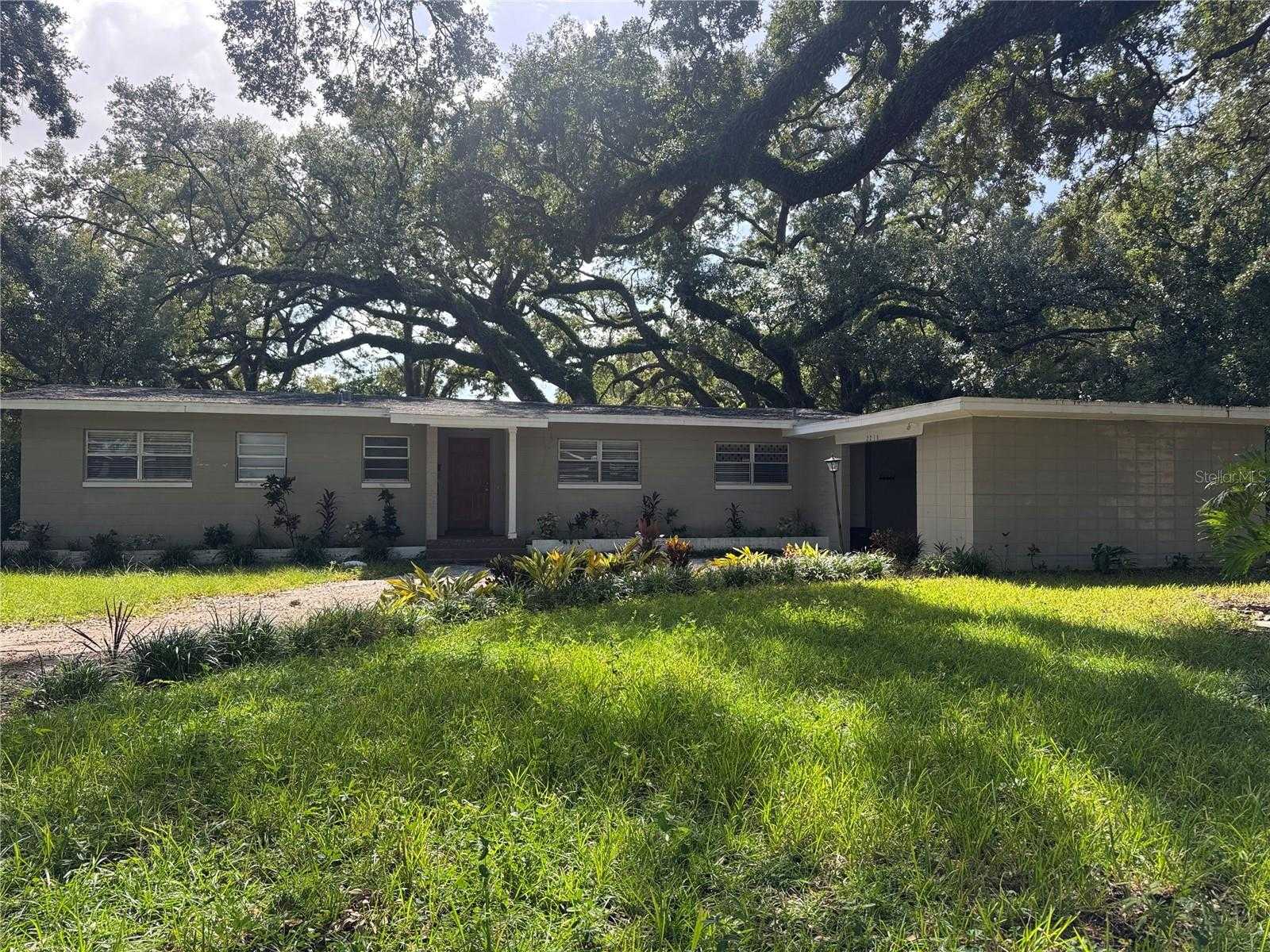 2216 MOUNT VERNON STREET Orlando Florida United States, for Rent, residential, Joao Pereira, La Rosa Realty