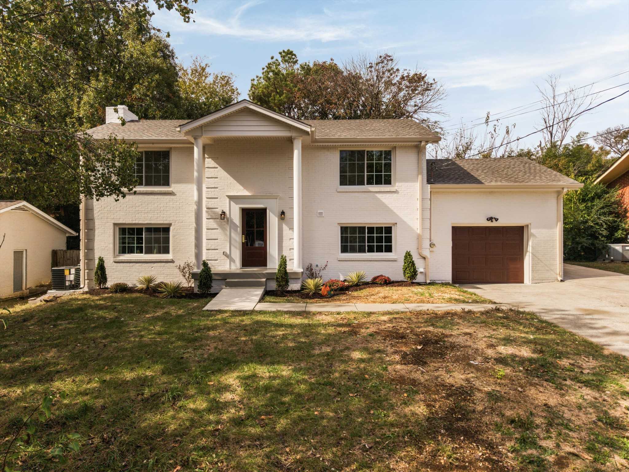 3213 Cynthia Ln Nashville Tennessee United States, for Sale, residential, Adam Hanes, LPT Realty