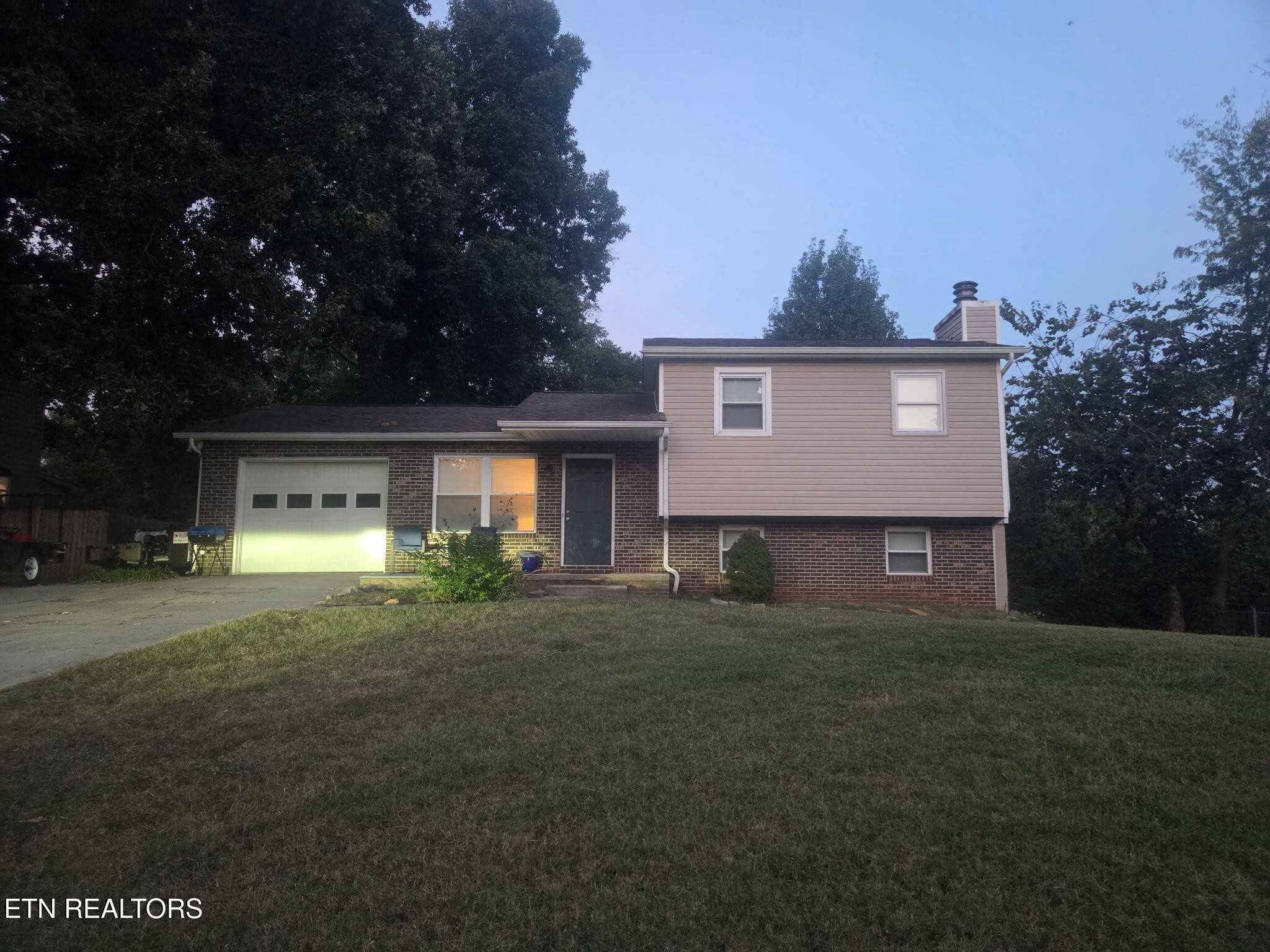 11208 Concord Woods Drive Knoxville Tennessee United States, for Rent, residential, Demo Agent, InCom Real Estate - New Demo Office