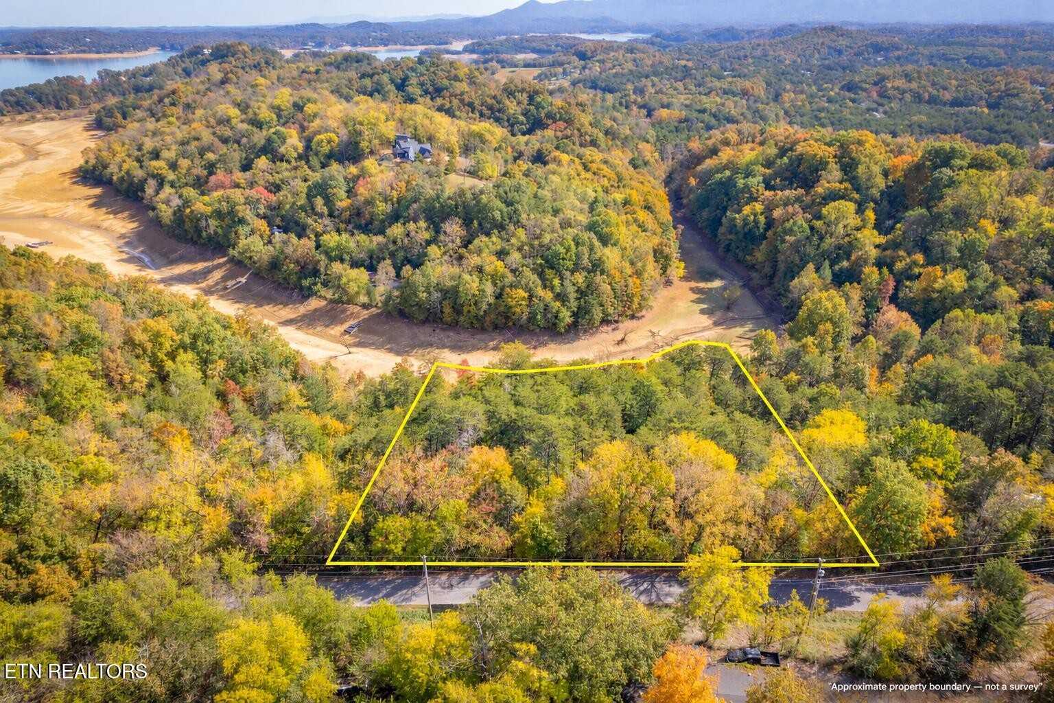 24 Buck Horn Rd Sevierville Tennessee United States, for Sale, commercial, Demo Agent, InCom Real Estate - New Demo Office