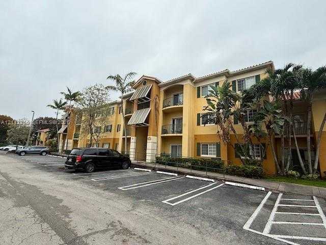 7300 NW 114th Ave  APT 207-6 Doral Florida United States, for Rent, residential, Roberto Villasmil, Interinvestments Realty, Inc.