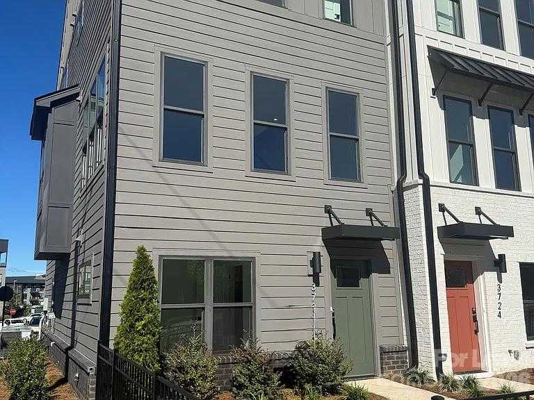 3728 Tryon Street Charlotte North Carolina United States, for Rent, residential, Kristen Haynes, New Home Buyers Brokers / Realty Pros