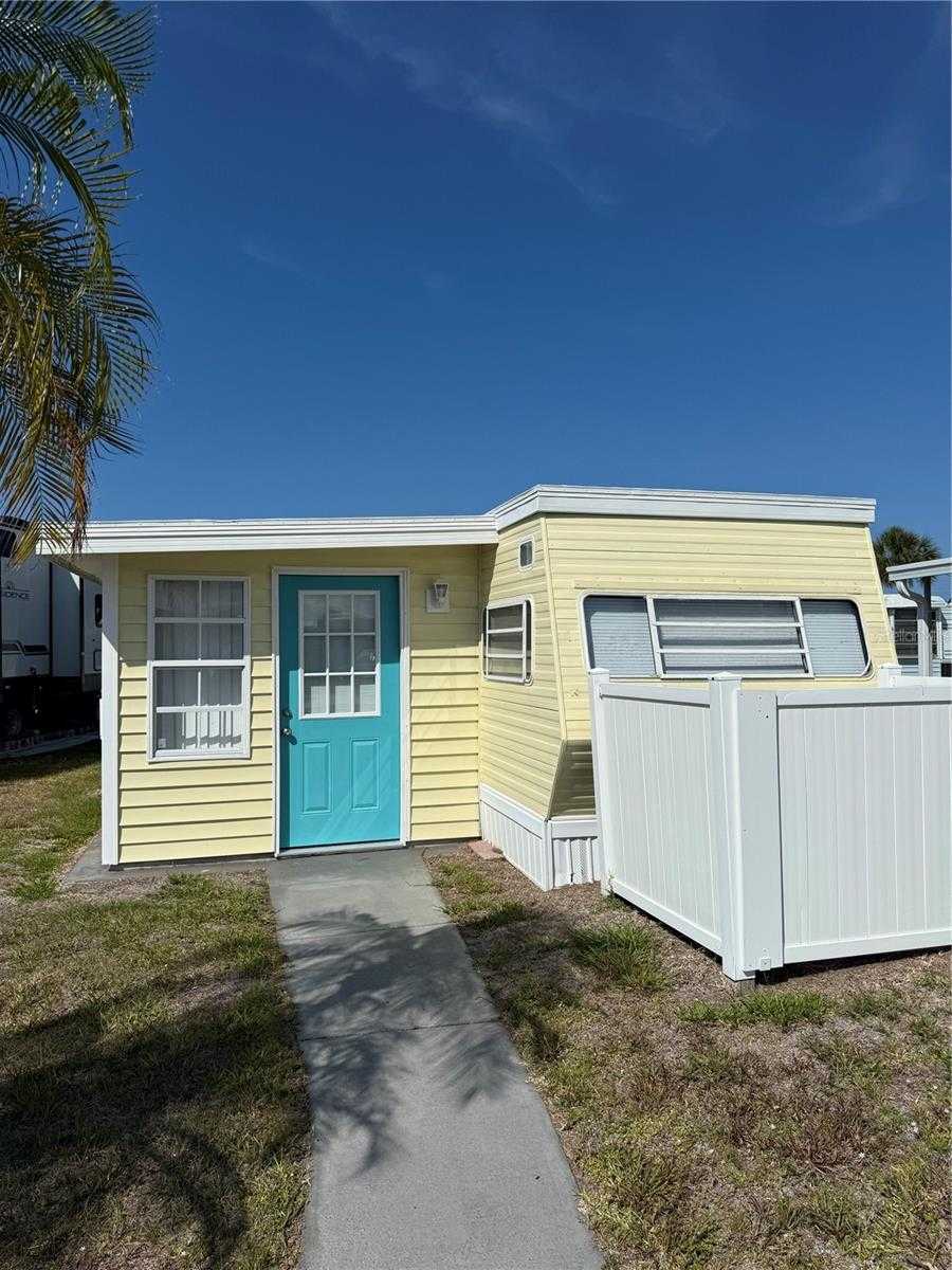 1475 FLAMINGO DRIVE APT 117 Englewood Florida United States, for Sale, residential,  , The Mount Dora Group 
