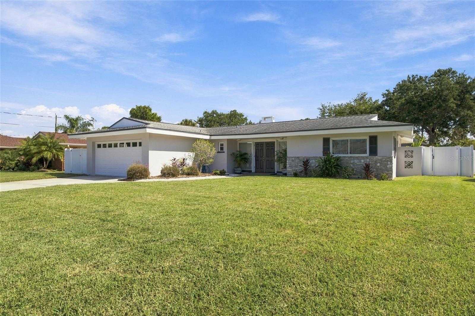 1721 HARBOR CIRCLE Largo Florida United States, for Sale, residential, , Real Estate Brokerage & Consultation, Inc
