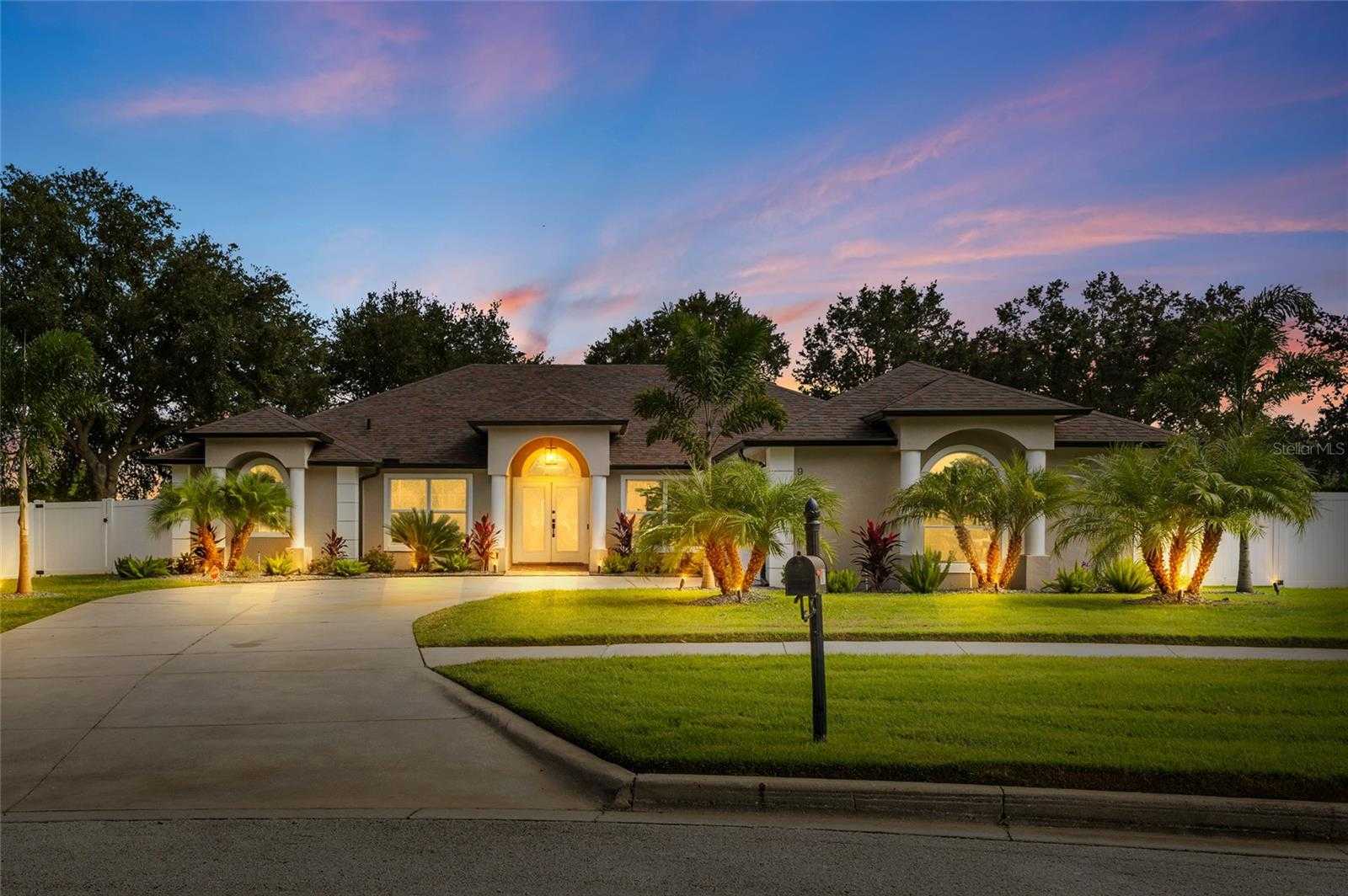 987 PRINCETON DRIVE Clermont Florida United States, for Sale, residential, Zaira Mejia, Spaces & Styles Group