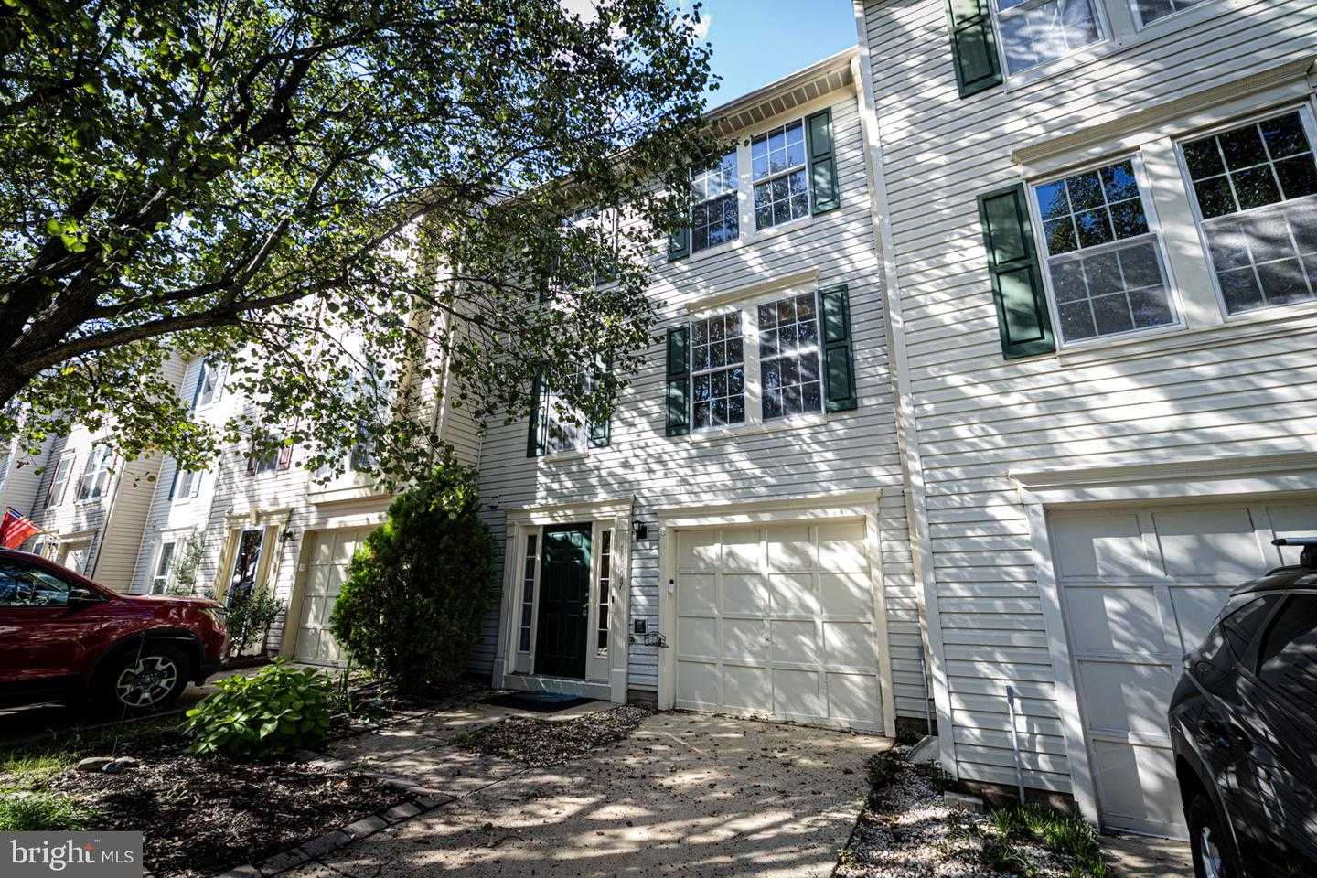 10327 OCONNELL COURT Manassas Virginia United States, for Sale, residential, Jamal Khan, One World Real Estate LLC.