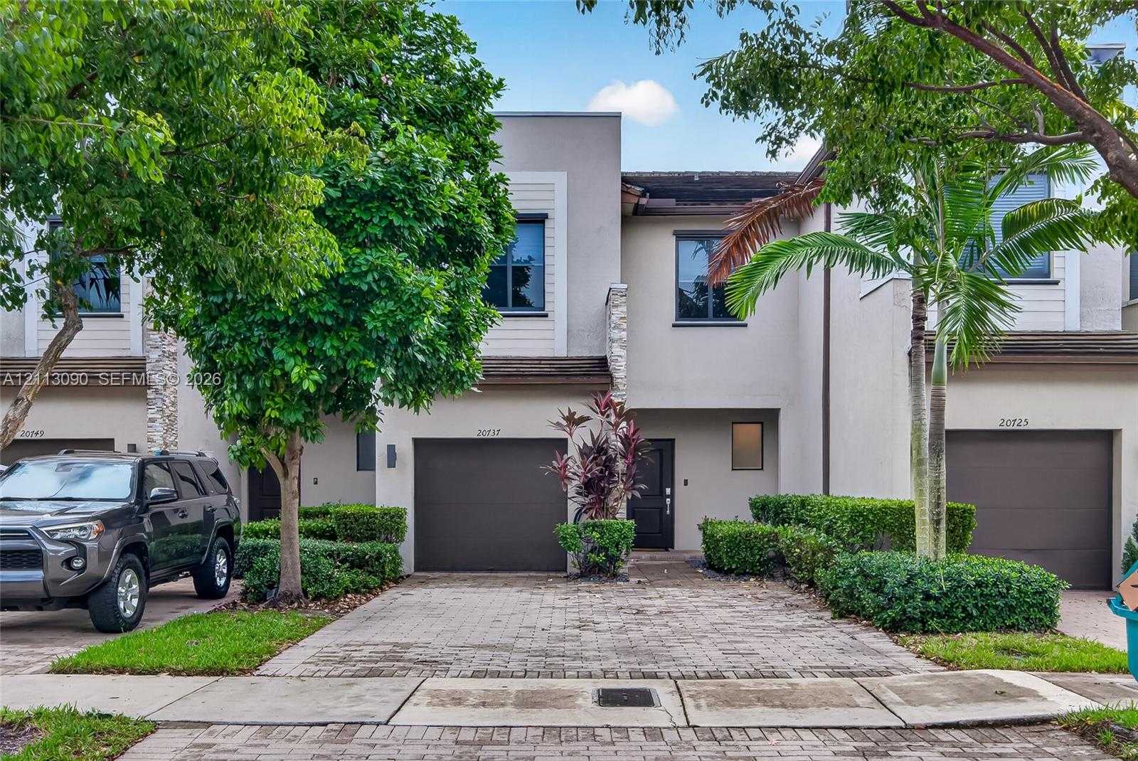 20737 NE 2nd Ct Miami Florida United States, for Sale, residential,  , INCOM OFFICE EXAMPLE