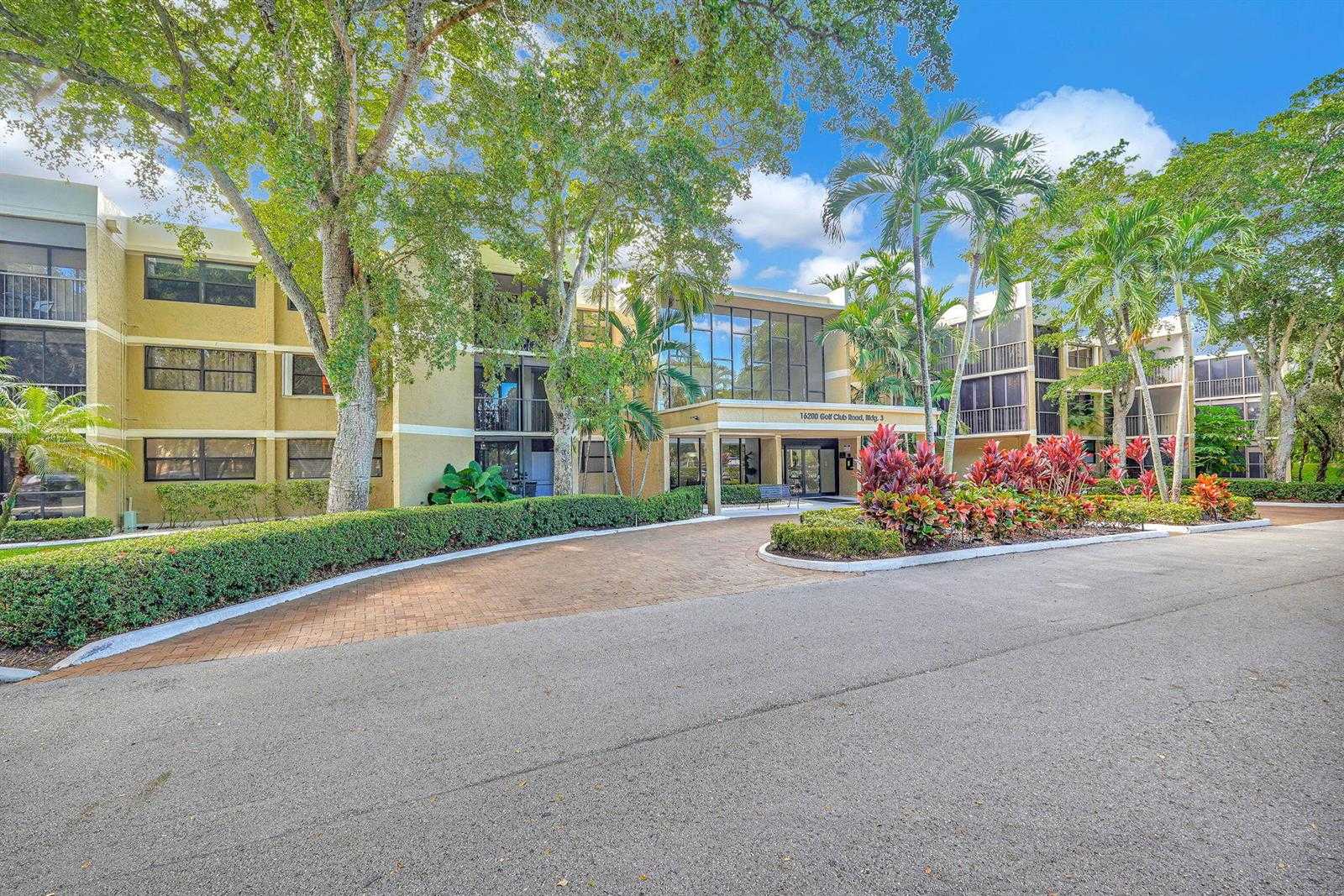 16200 Golf Club Road APT 206 Weston Florida United States, for Sale, residential, Radmila Mandel, Florida Sky Realty Group