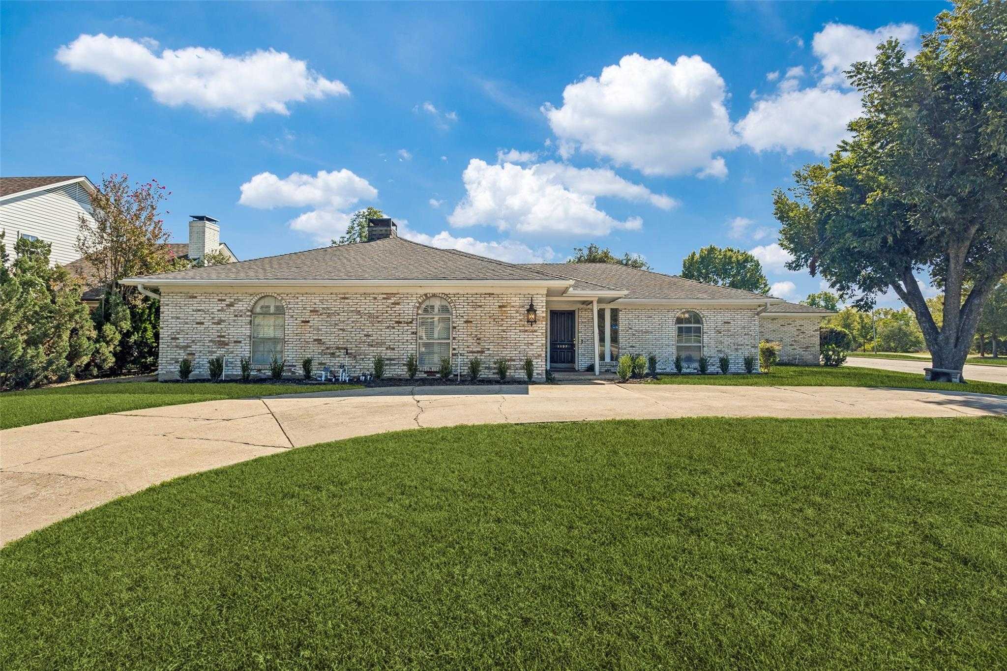 1137 Mill Springs Richardson Texas United States, for Sale, residential,  , Orbit Realty Group