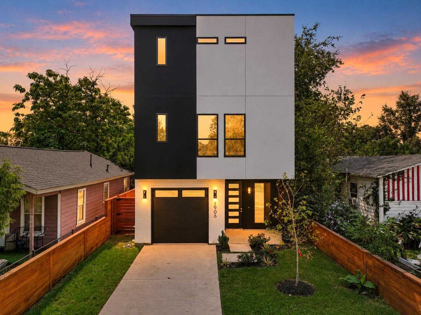 1906 Leath Street Dallas Texas United States, for Sale, residential, Joyce Kelly, Hummingbird Realty