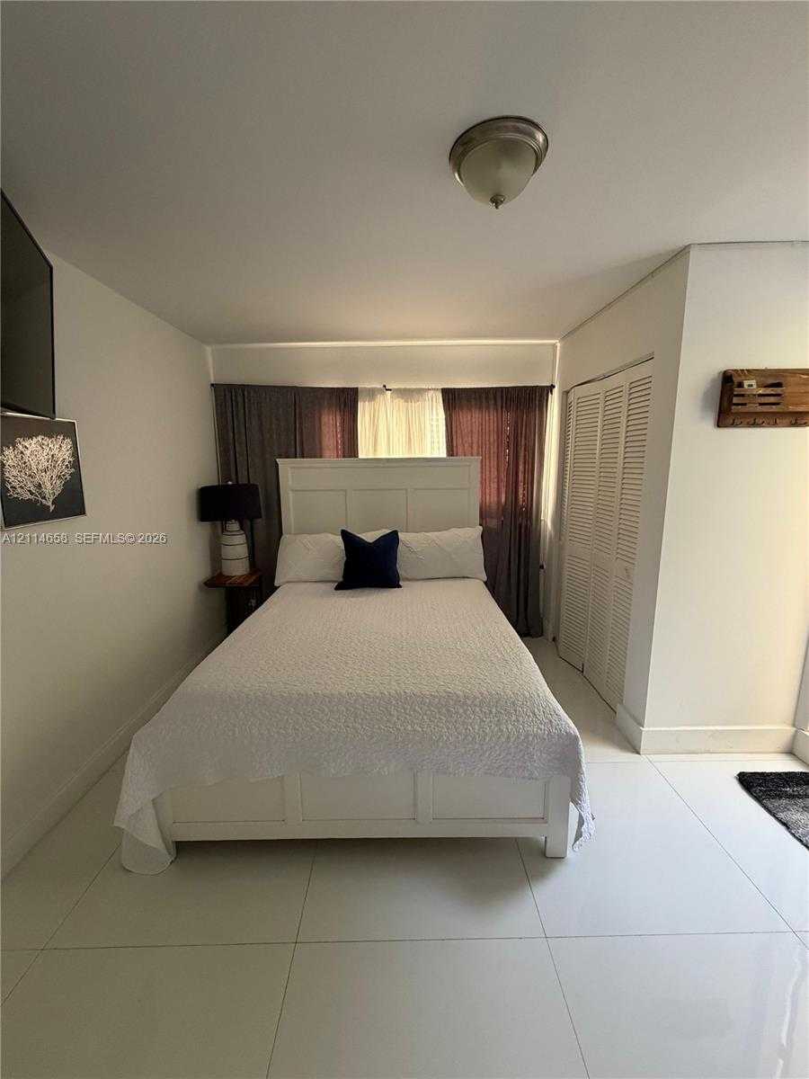 45 SW 28th Rd  APT B Miami Florida United States, for Rent, residential, Sandra Benkahla, The 305 Agency