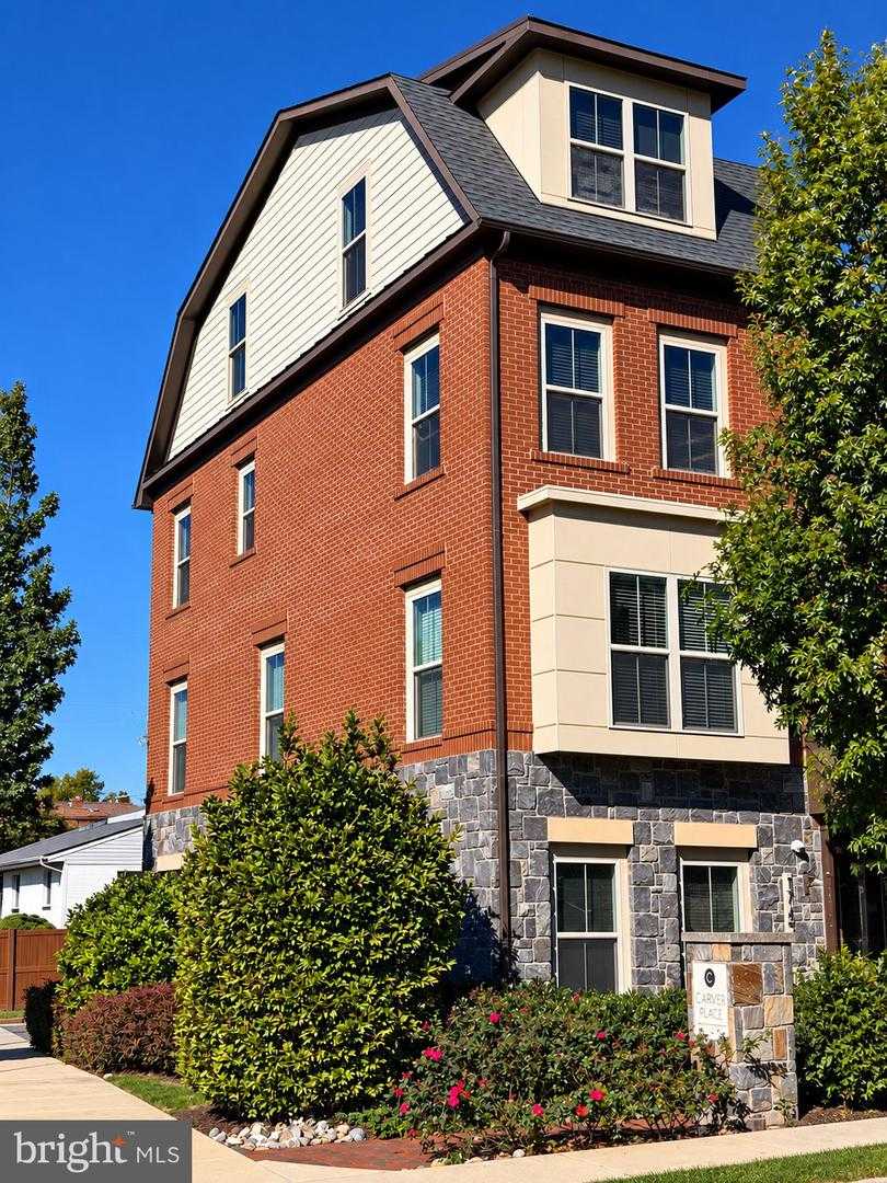 1745 13TH STREET APT 1 Arlington Virginia United States, for Sale, residential, Bruno Tarquinii, Fairfax Realty Premier