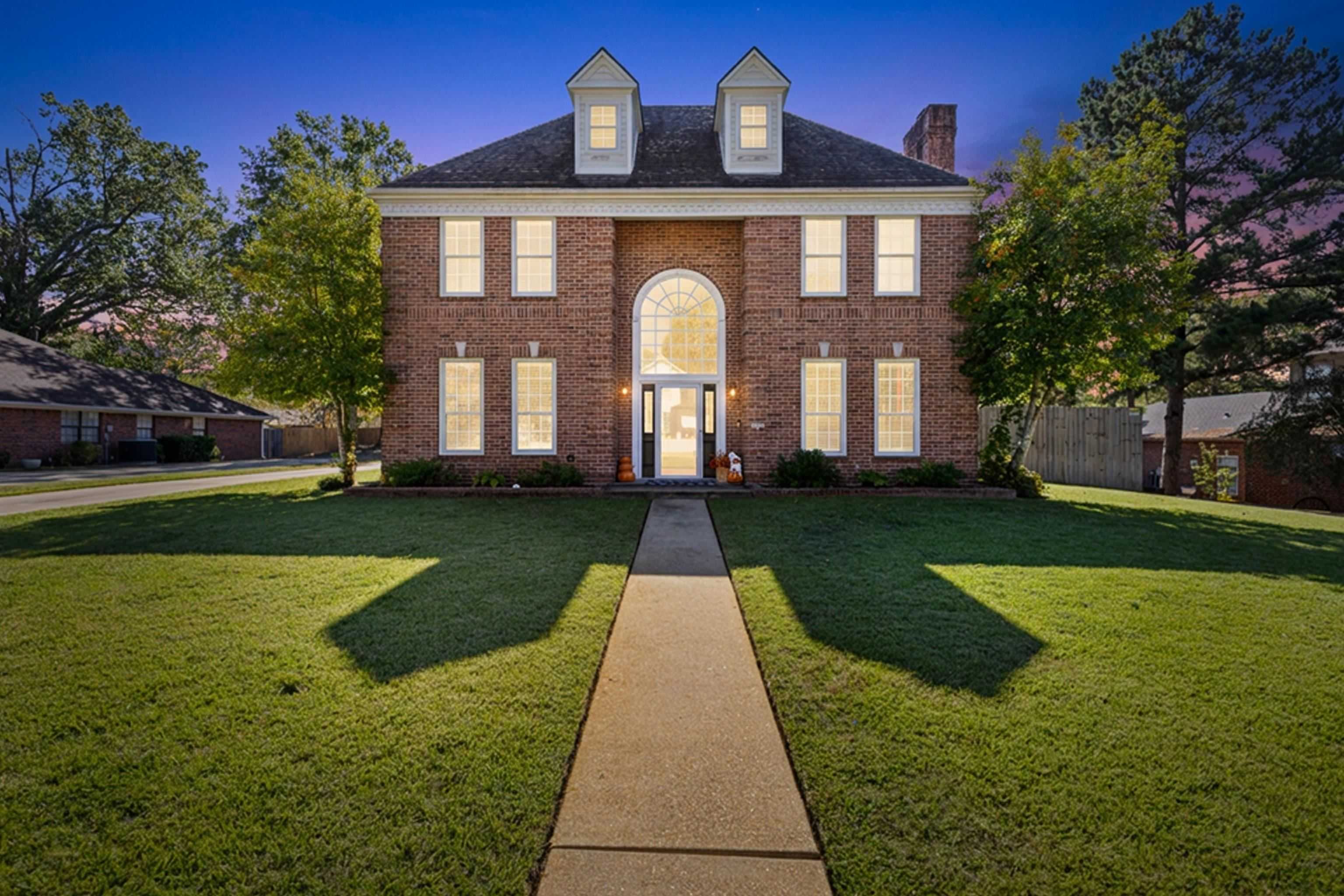 3206 Player Dr Longview Texas United States, for Sale, residential,  , Drake Chapman Real Estate, Brokerage