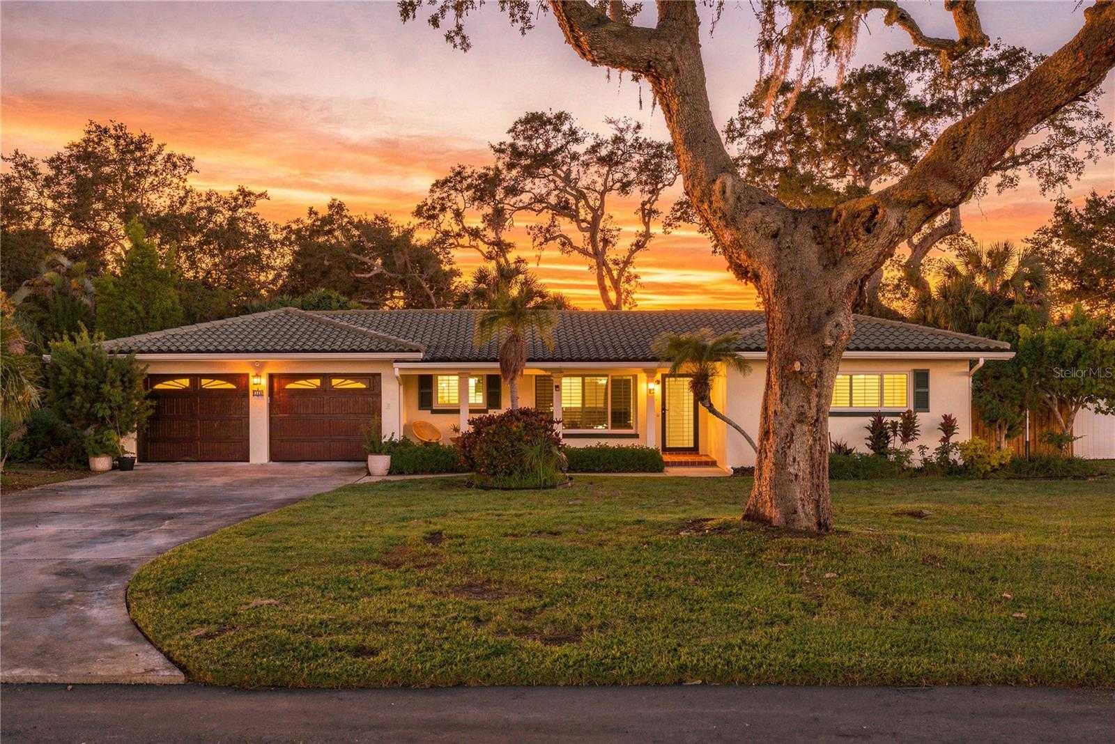 308 CRESTWOOD LANE Largo Florida United States, for Sale, residential, , Real Estate Brokerage & Consultation, Inc
