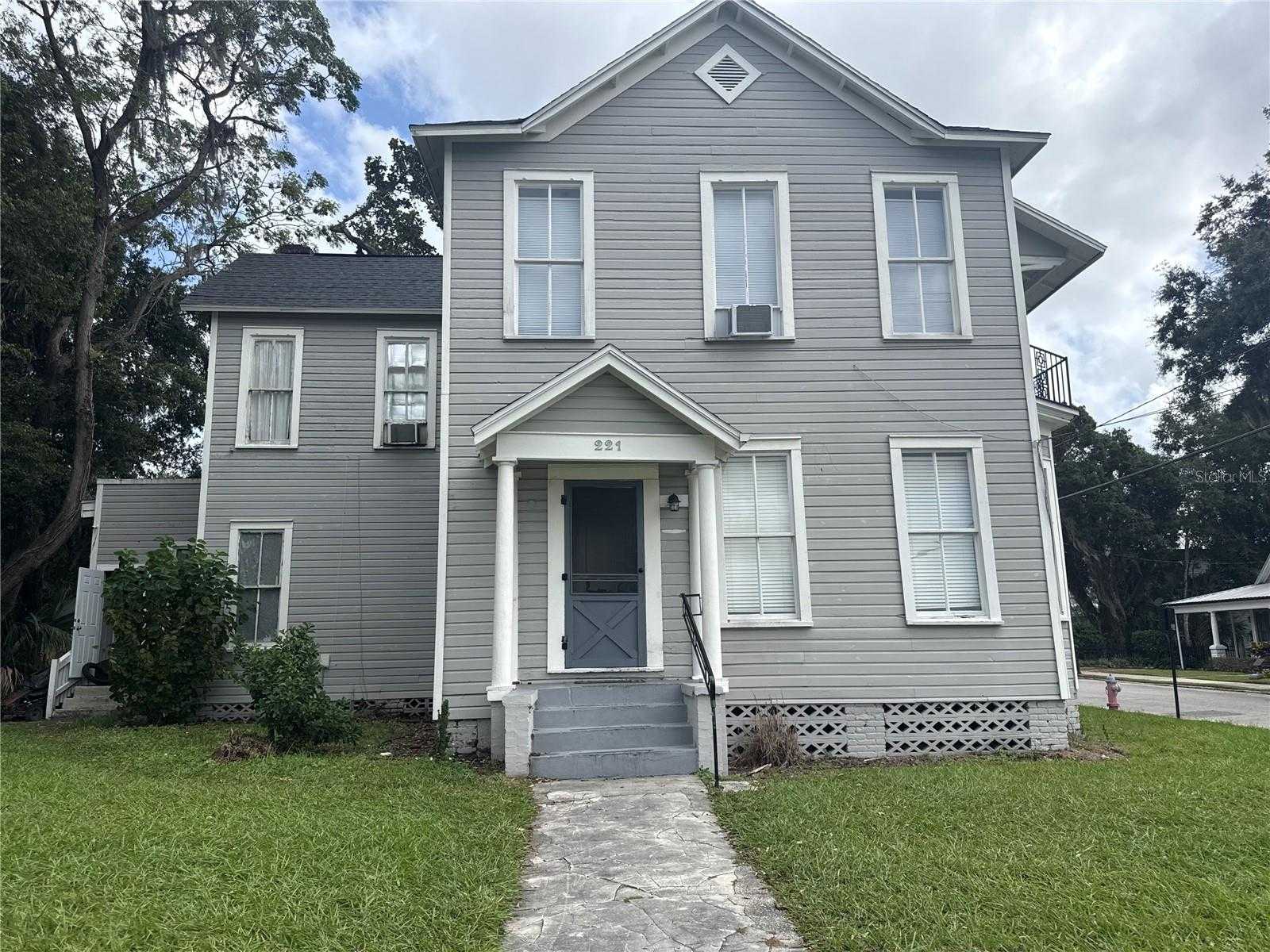 221 SE SANCHEZ AVENUE APT 4 Ocala Florida United States, for Rent, residential, Stacey  Taylor, 5 Star Real Estate Services