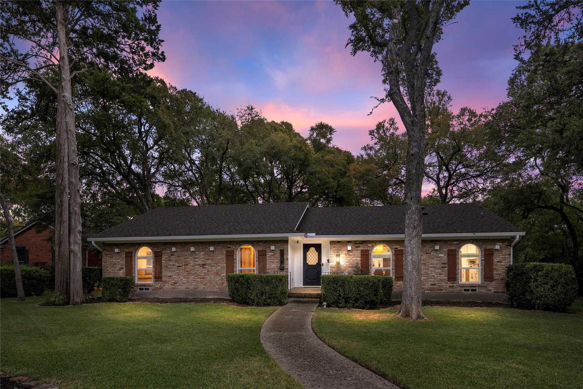 1516 Kiltartan Drive Dallas Texas United States, for Sale, residential, Joyce Kelly, Hummingbird Realty
