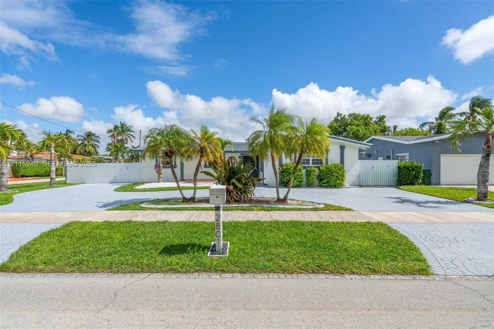 2801 SW 79th Ave Miami Florida United States, for Sale, residential, Sophia Roy, Incom New Demo Office