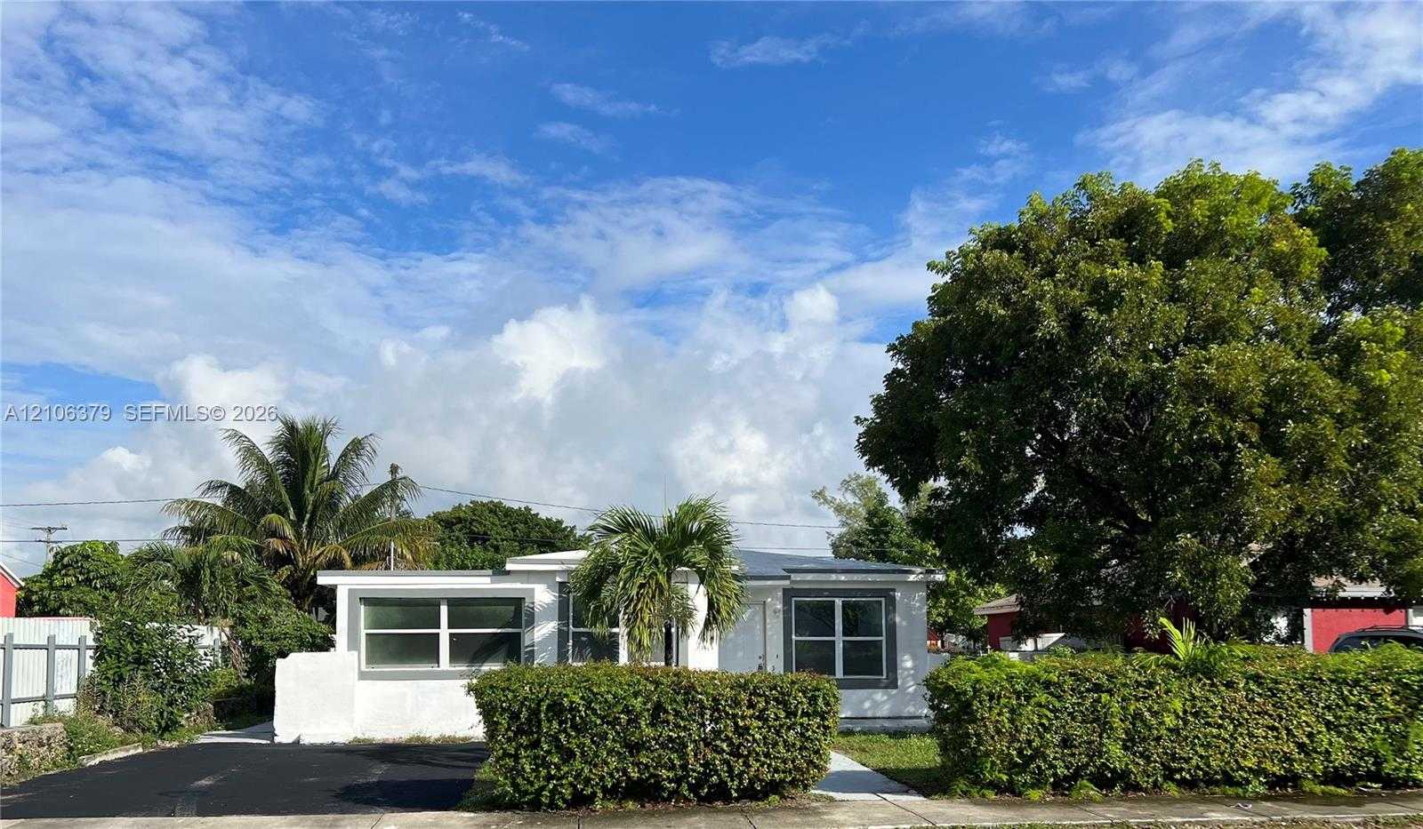 2625 NW 55th St Miami Florida United States, for Sale, residential,  , INCOM OFFICE EXAMPLE