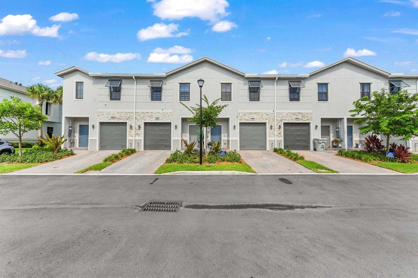 864 NW 3rd Terrace Pompano Beach Florida United States, for Rent, residential,  , D'Lux Real Estate Services, LLC