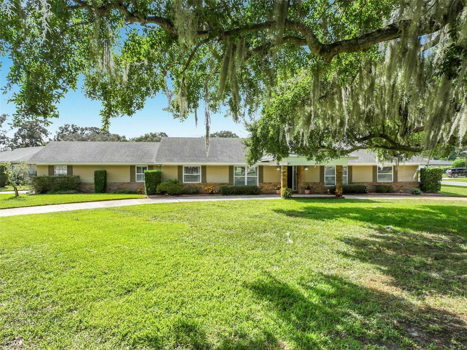 130 SPRINGWOOD TRAIL Altamonte Springs Florida United States, for Sale, residential, Zaira Mejia, Spaces & Styles Group