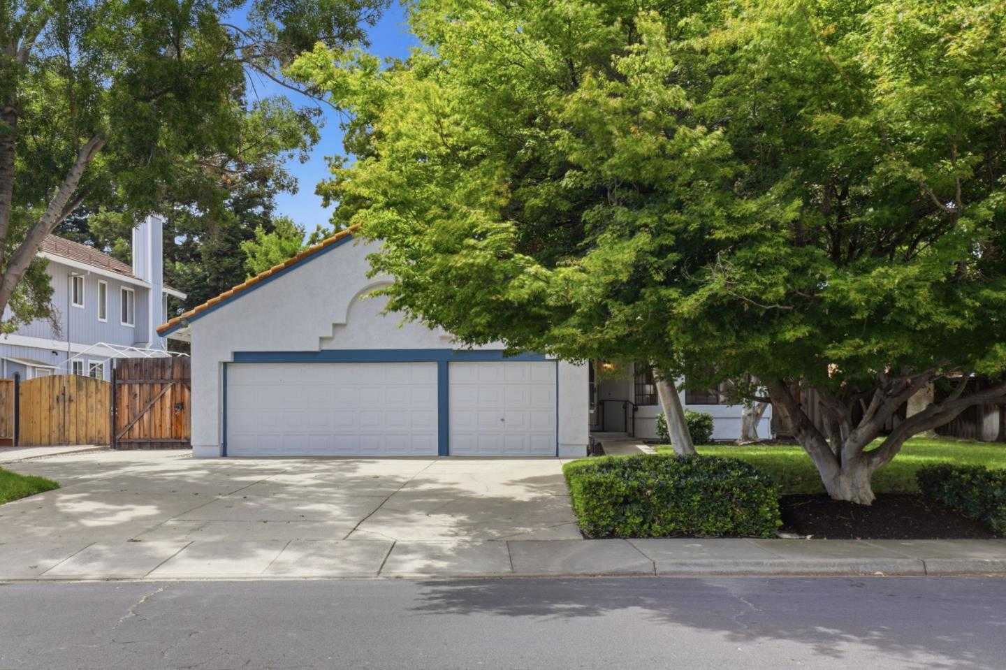 581 Jeannie Way Livermore California United States, for Sale, residential, Dylan  Jones, Compass Realty 