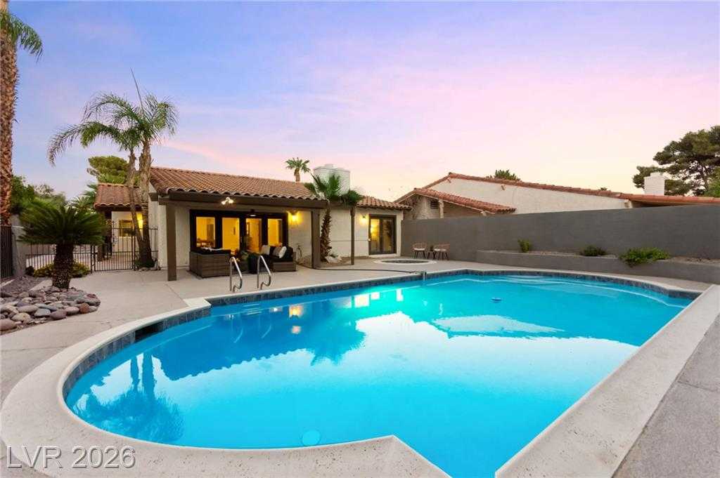 1900 Plaza De La Cruz Las Vegas Nevada United States, for Sale, residential,  , Realty 220
