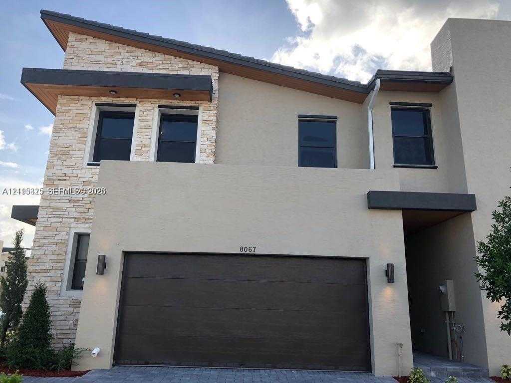 8067 NW 105th Ct  APT 8067 Doral Florida United States, for Rent, residential, Roberto Villasmil, Interinvestments Realty, Inc.
