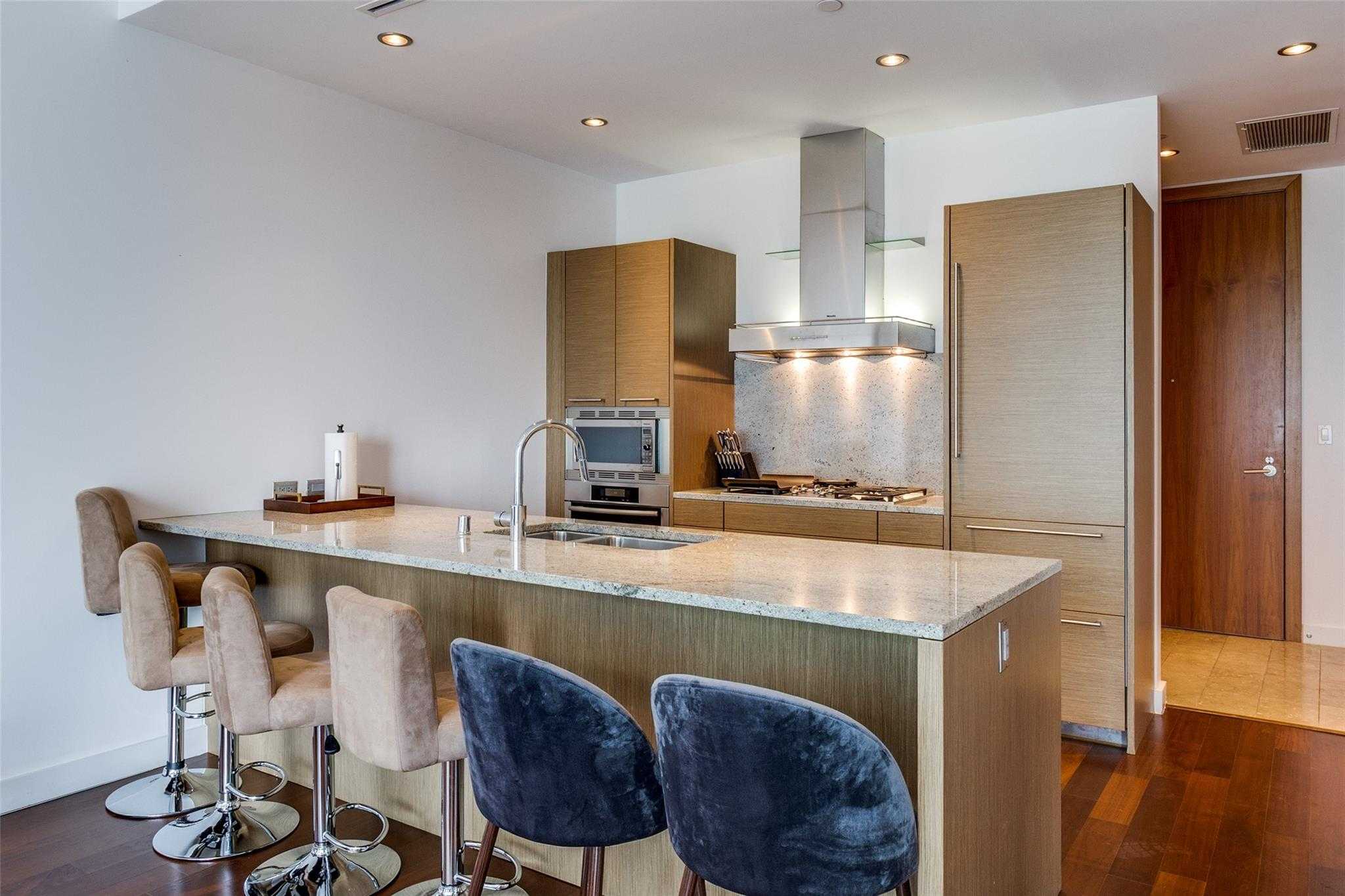 2900 Mckinnon Street APT 402 Dallas Texas United States, for Sale, residential, Joyce Kelly, Hummingbird Realty